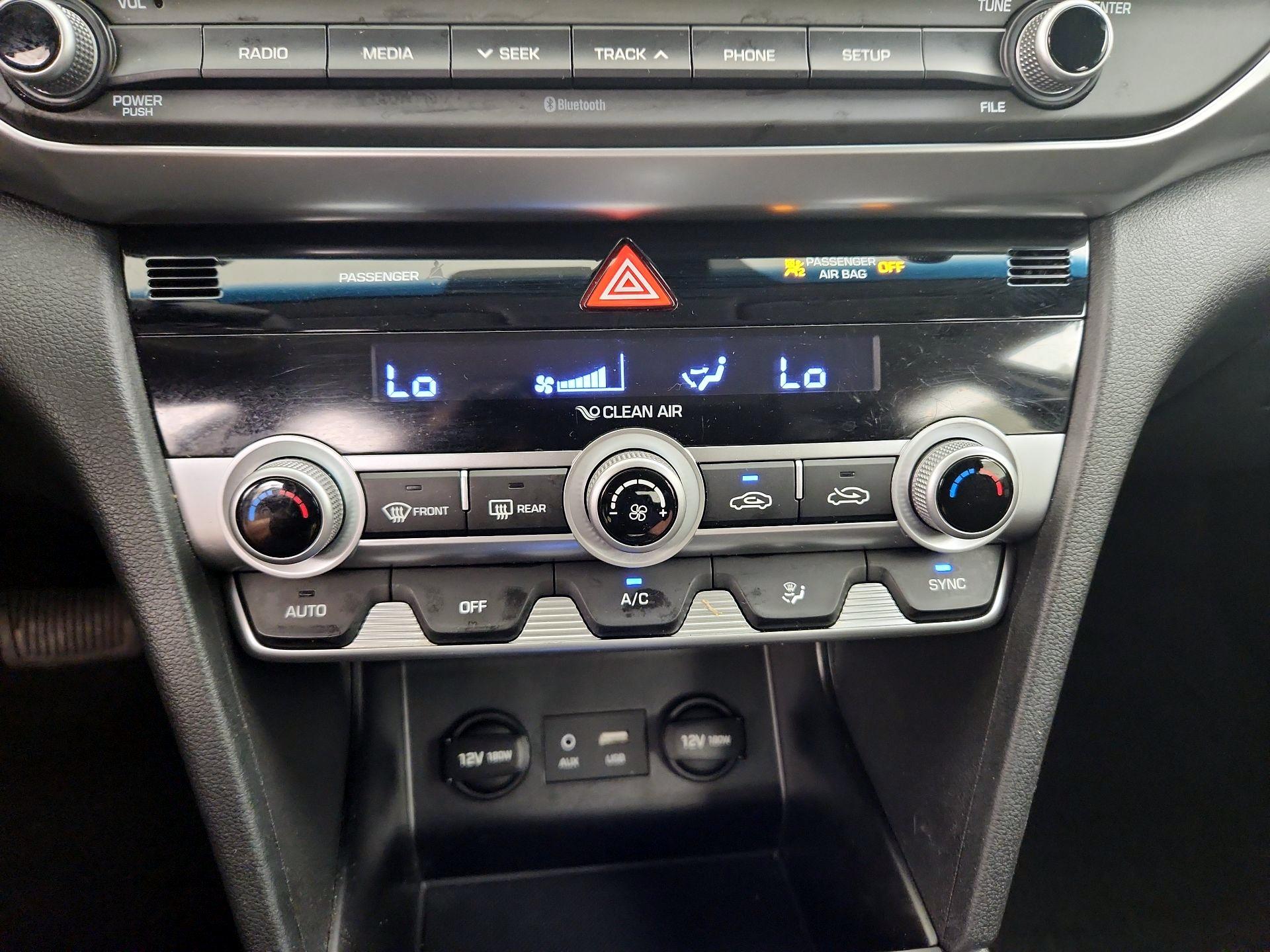 Thumbnail: 2020 Hyundai Elantra - 16