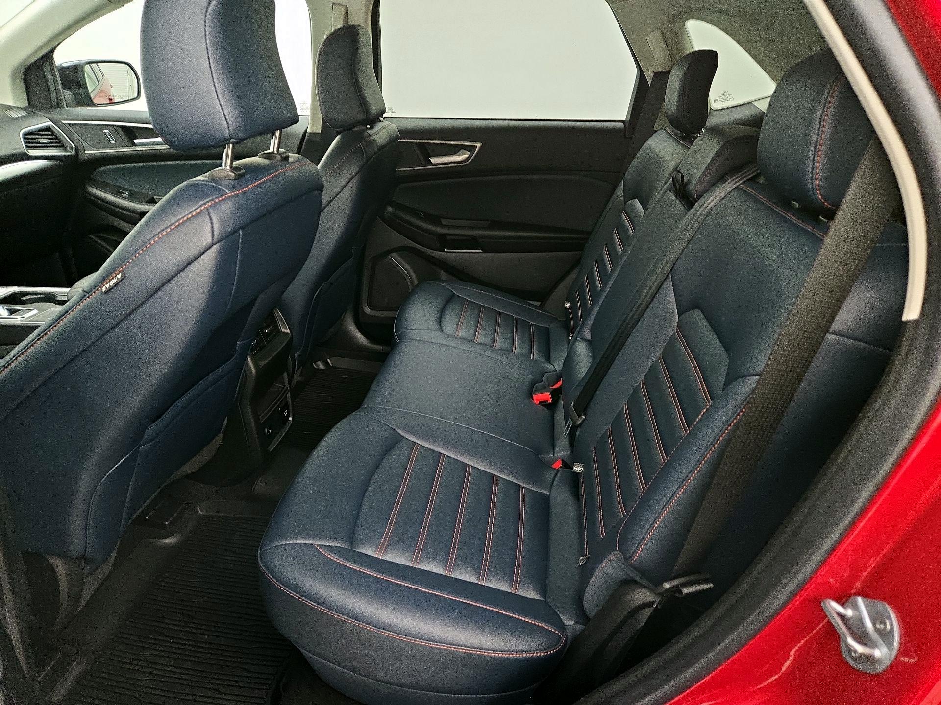 Thumbnail: 2023 Ford Edge - 19