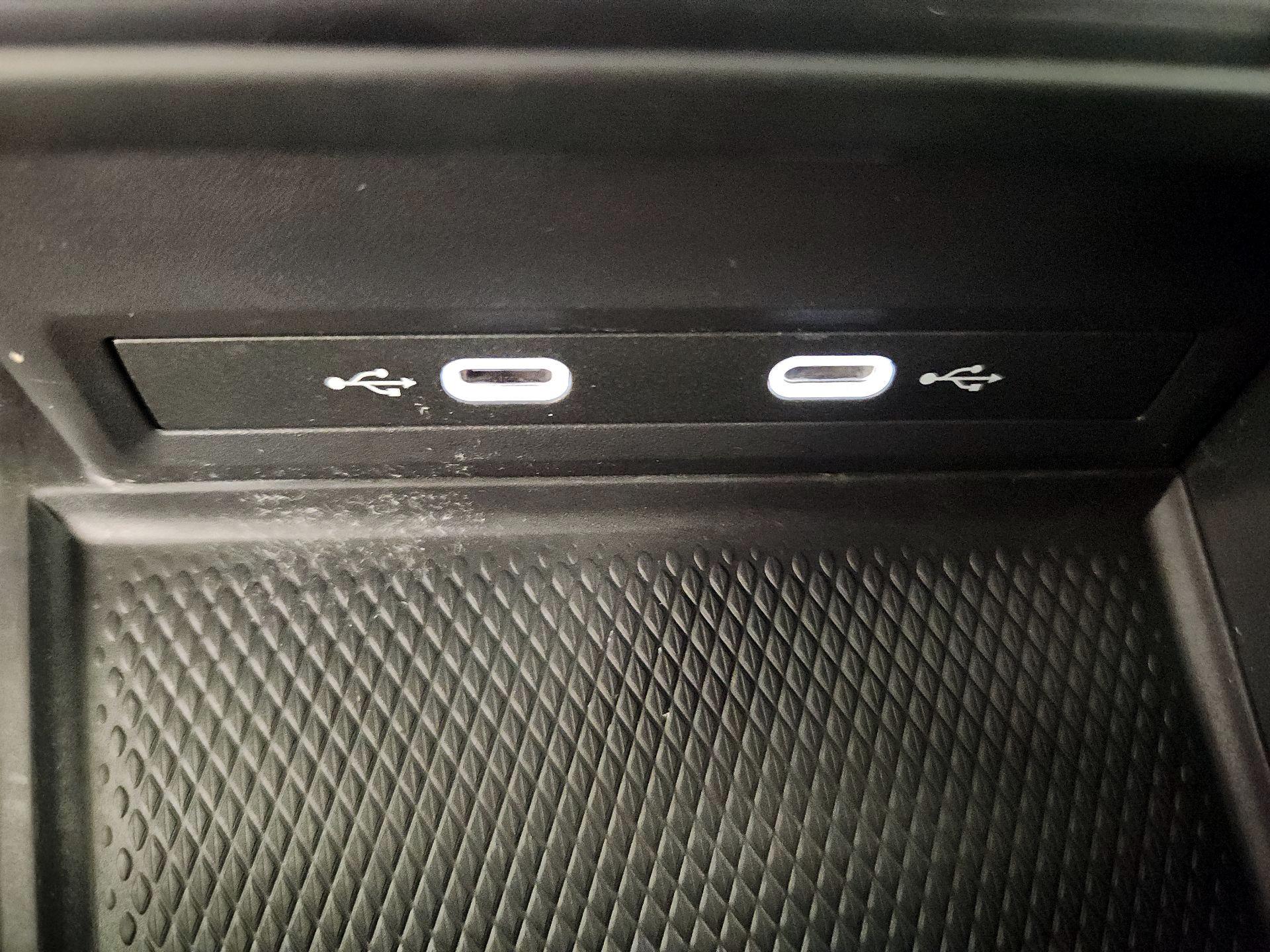 Thumbnail: 2024 Volkswagen Atlas - 18