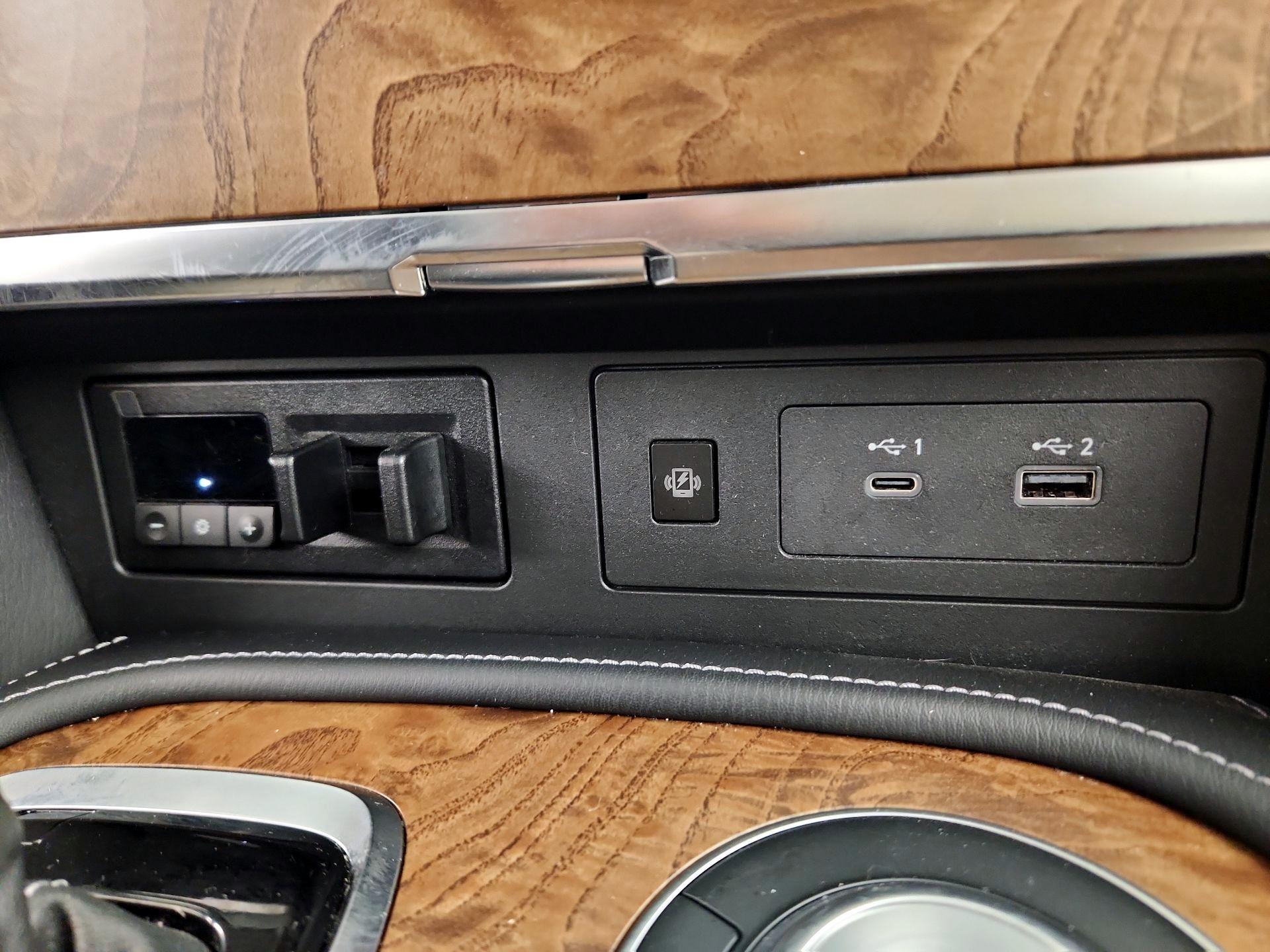 Thumbnail: 2022 Nissan Armada - 19