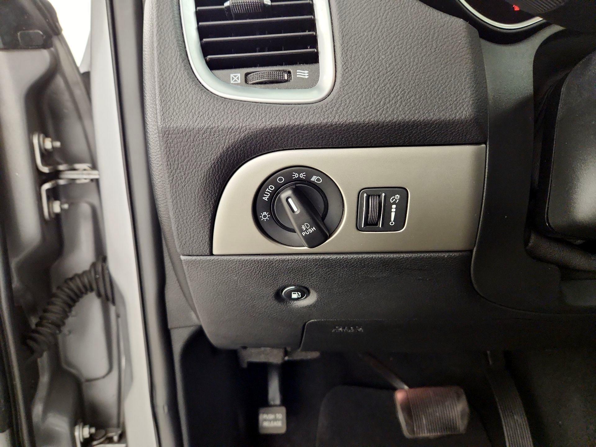 Thumbnail: 2019 Dodge Durango - 13