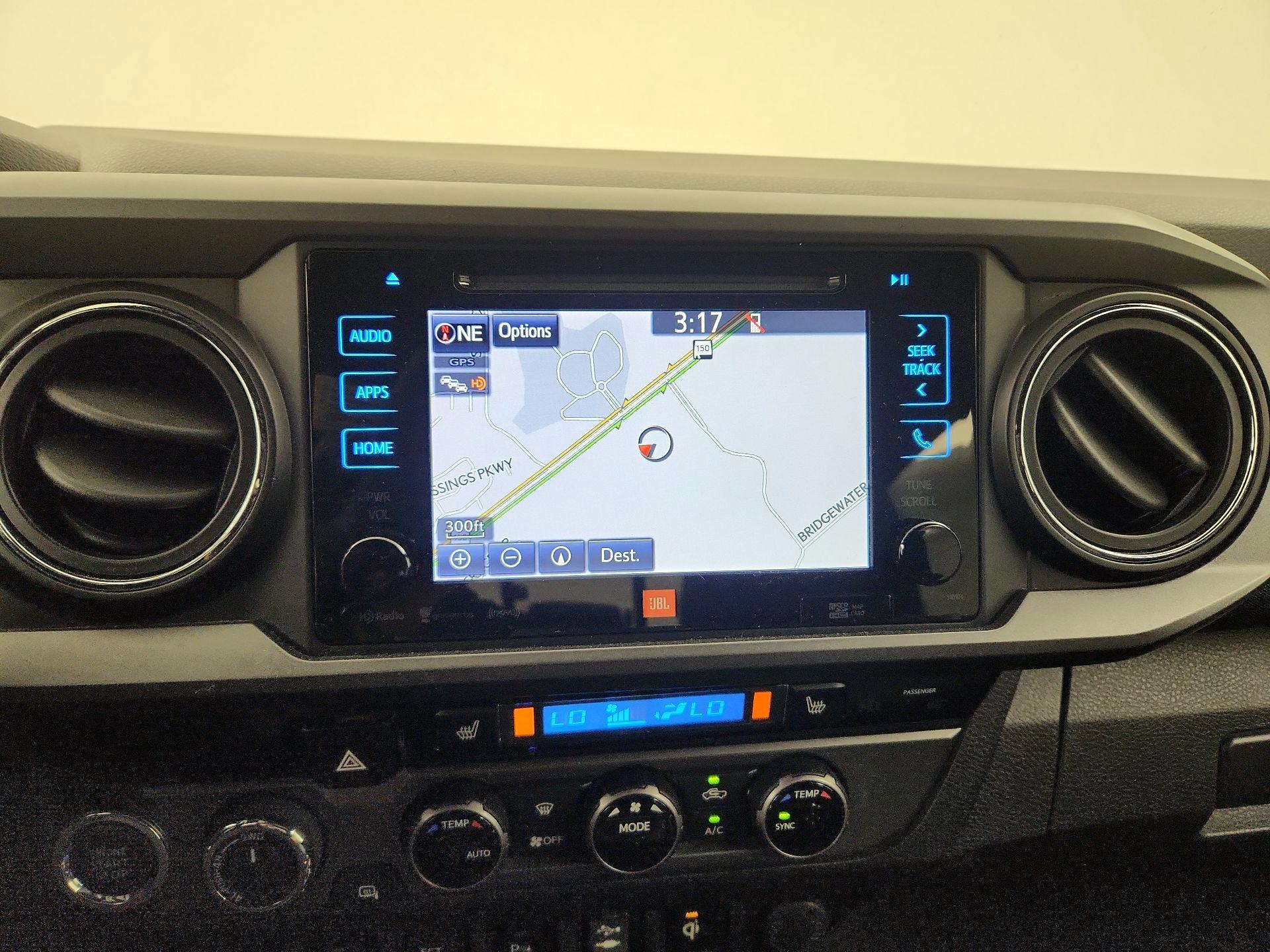 Thumbnail: 2016 Toyota Tacoma - 16