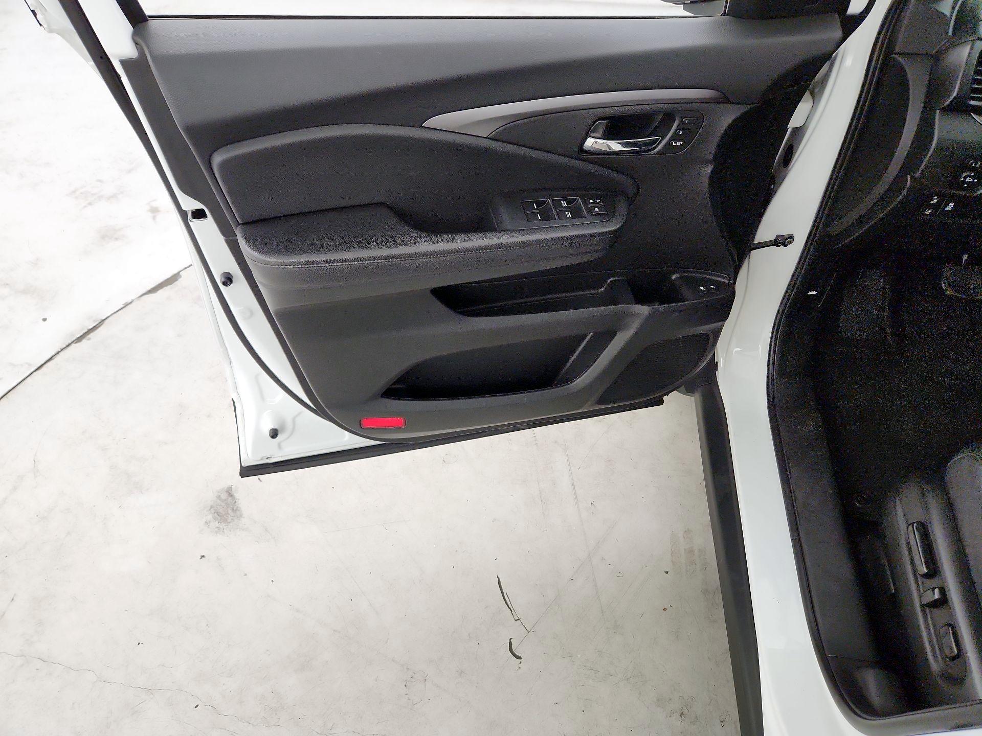 Thumbnail: 2022 Honda Pilot - 12