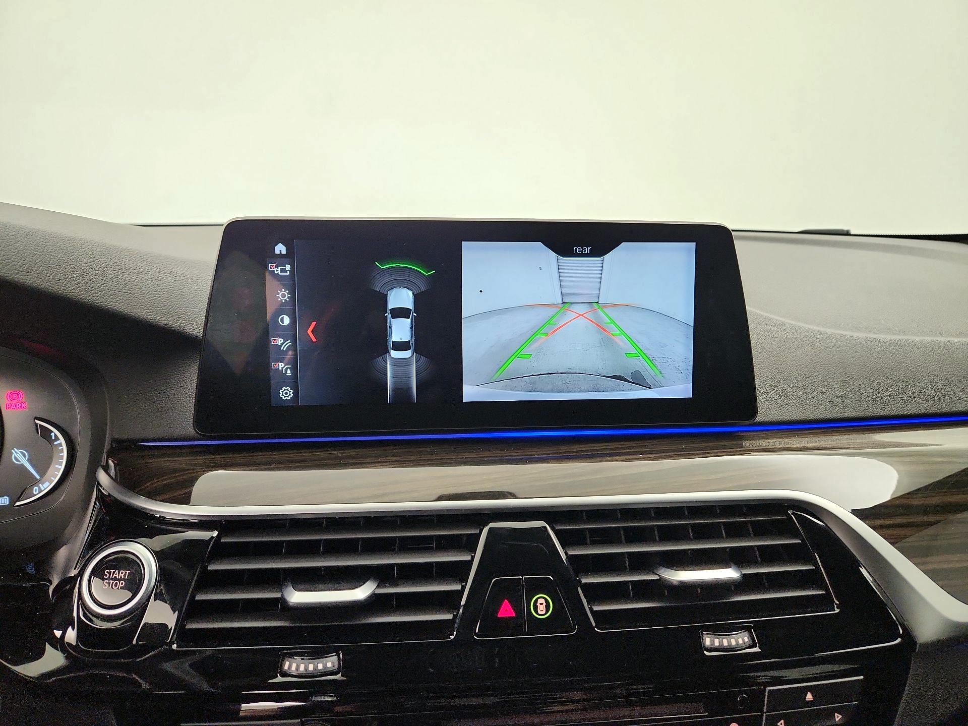 Thumbnail: 2018 BMW 5 Series - 15