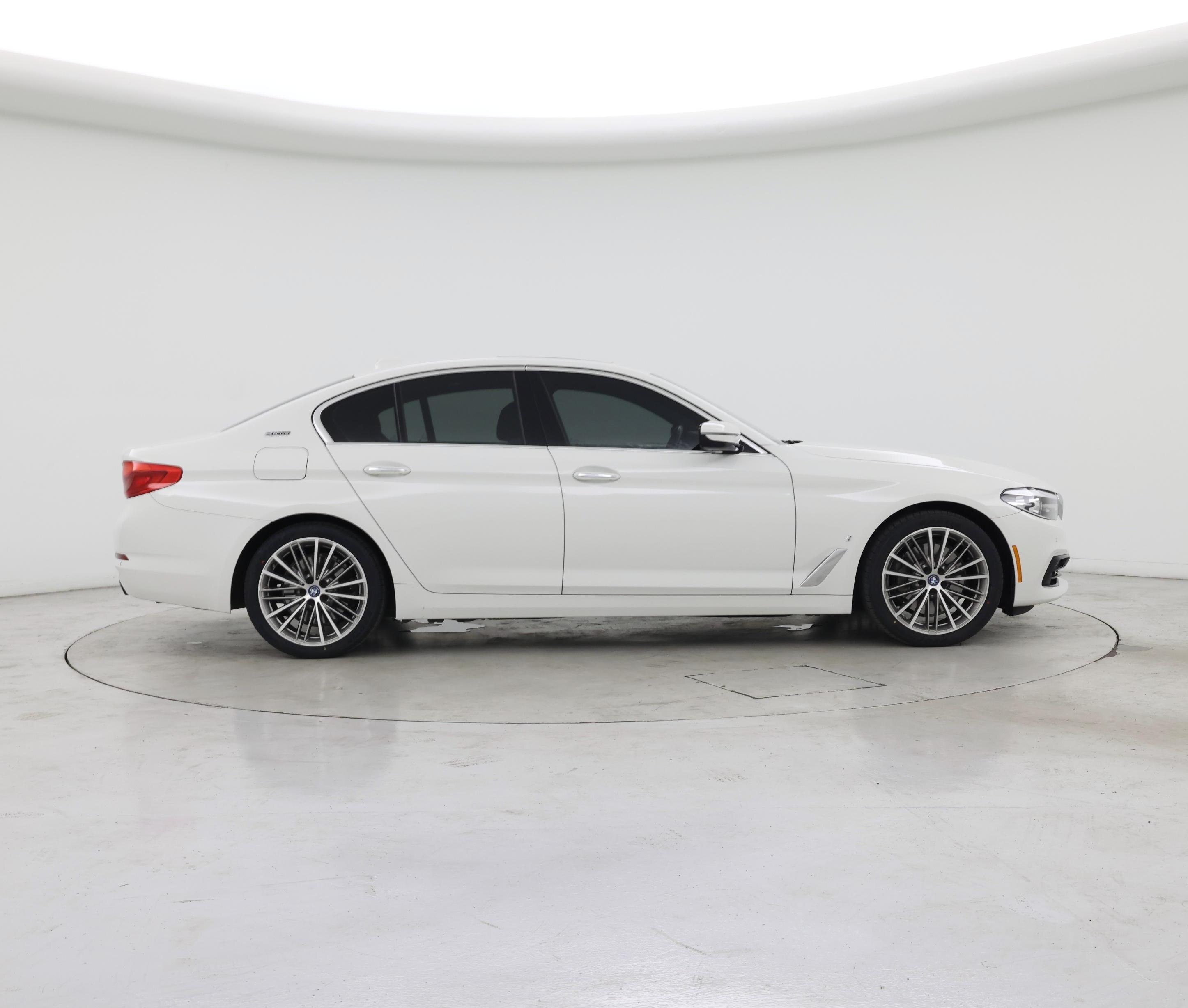 Thumbnail: 2018 BMW 5 Series - 7