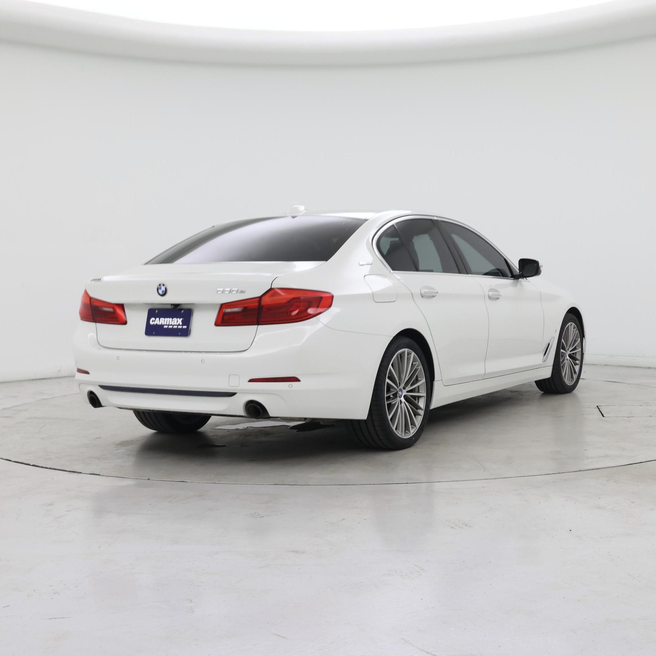 Thumbnail: 2018 BMW 5 Series - 8