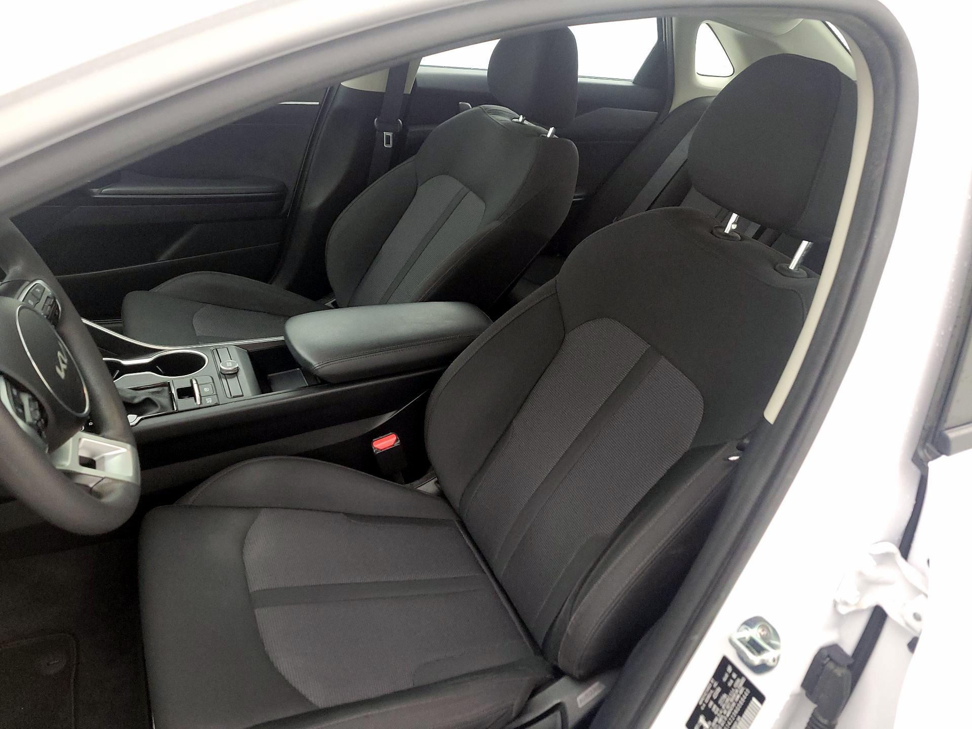 Thumbnail: 2022 Kia K5 - 11