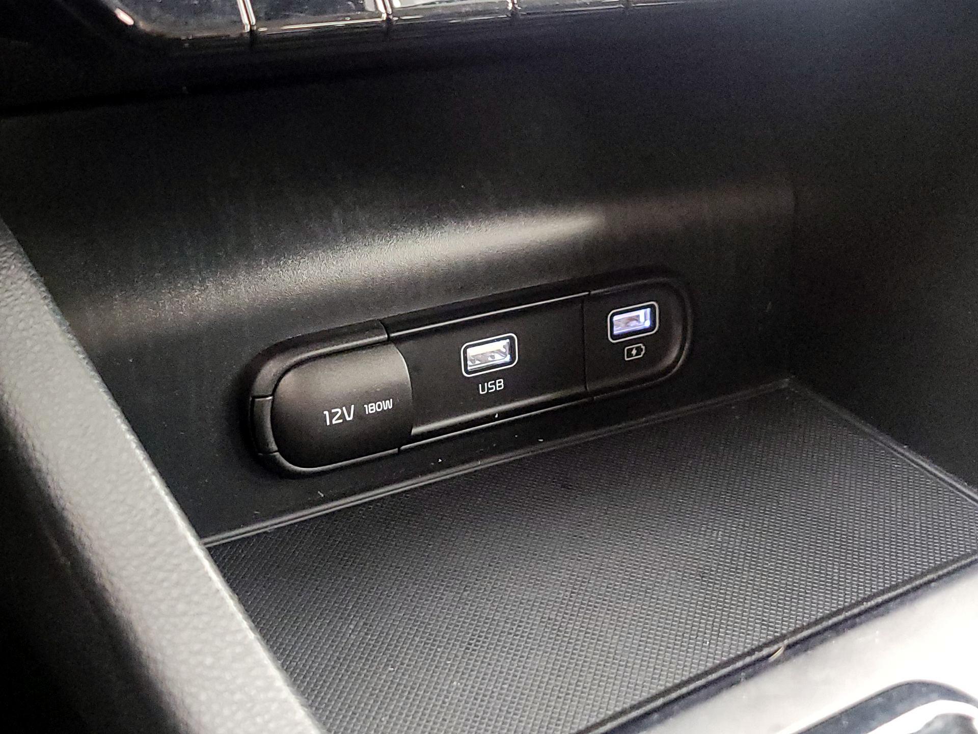 Thumbnail: 2022 Kia K5 - 18