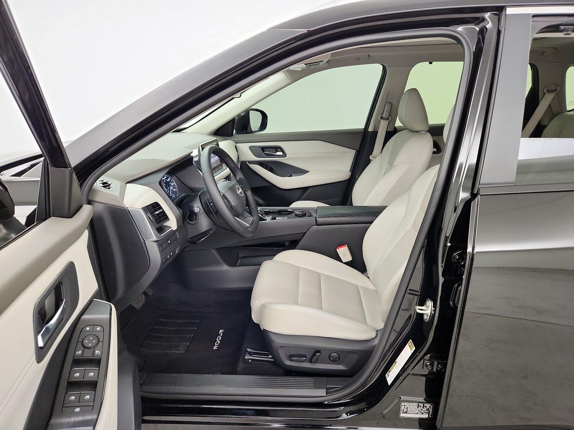 Thumbnail: 2025 Nissan Rogue - 11