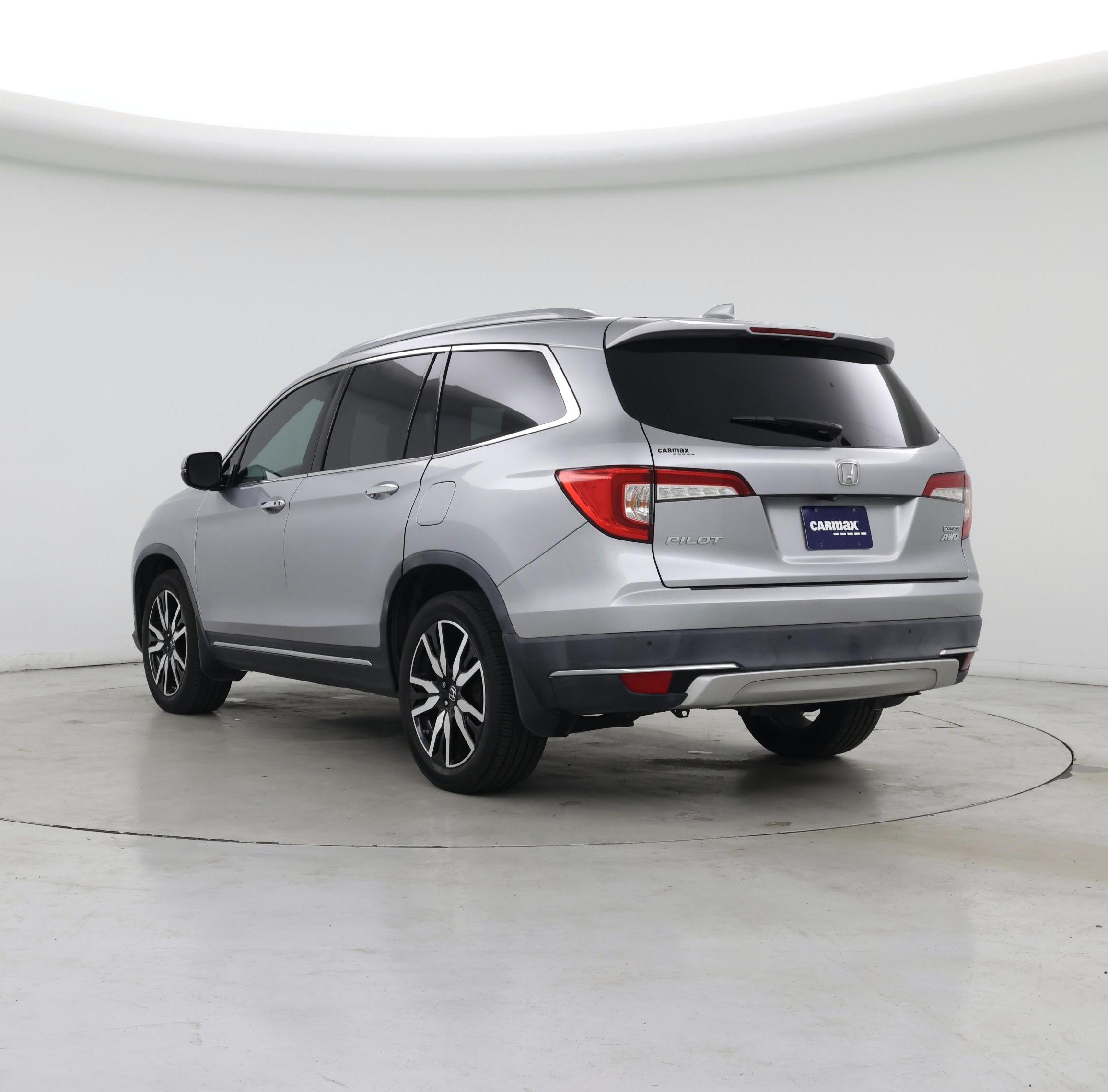 Thumbnail: 2019 Honda Pilot - 2