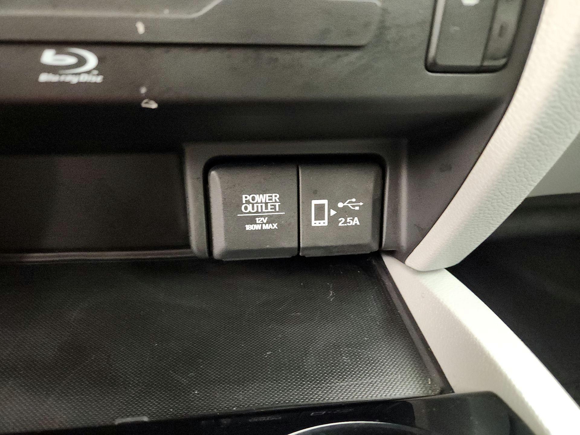 Thumbnail: 2019 Honda Pilot - 19