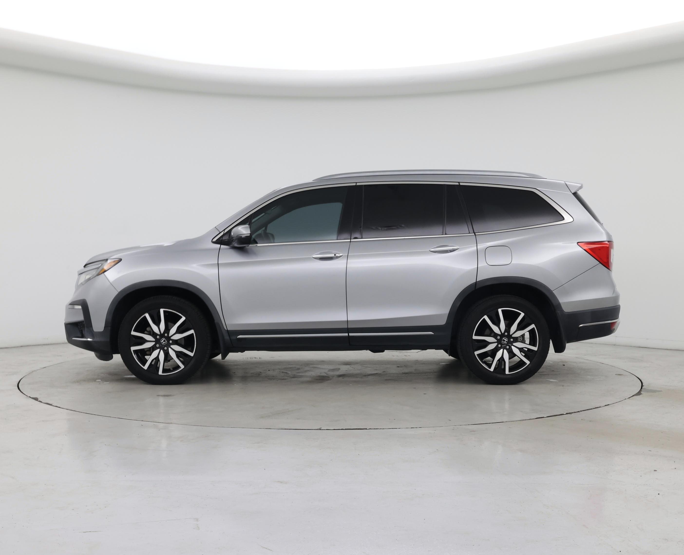 Thumbnail: 2019 Honda Pilot - 3