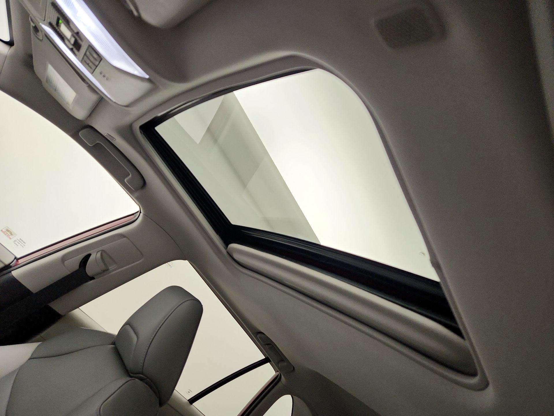 Thumbnail: 2023 Toyota RAV4 - 19