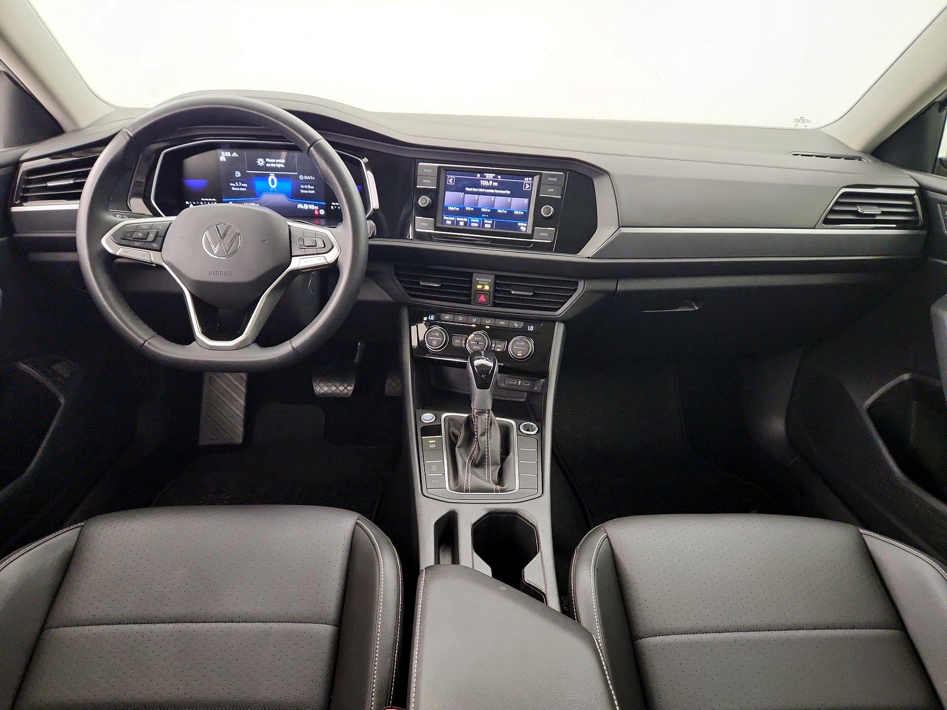 Thumbnail: 2023 Volkswagen Jetta - 9