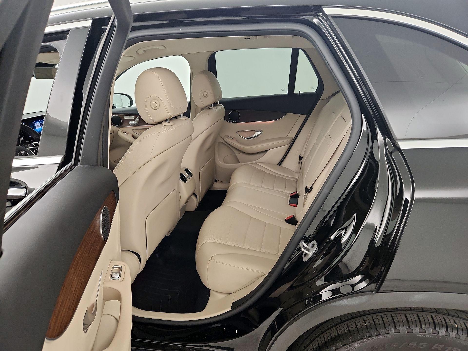 Thumbnail: 2022 Mercedes-Benz GLC - 19