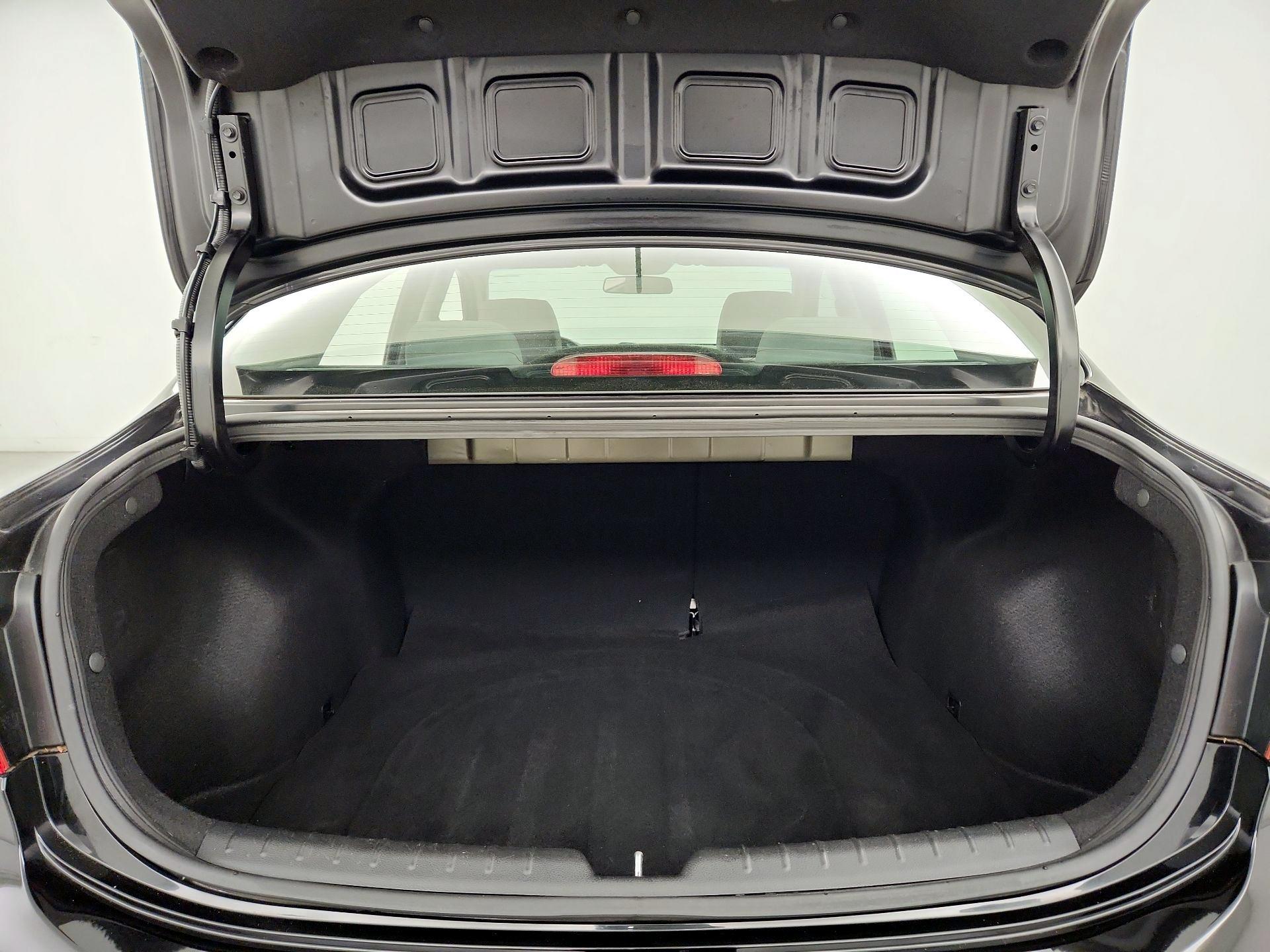 Thumbnail: 2020 Kia Rio - 20