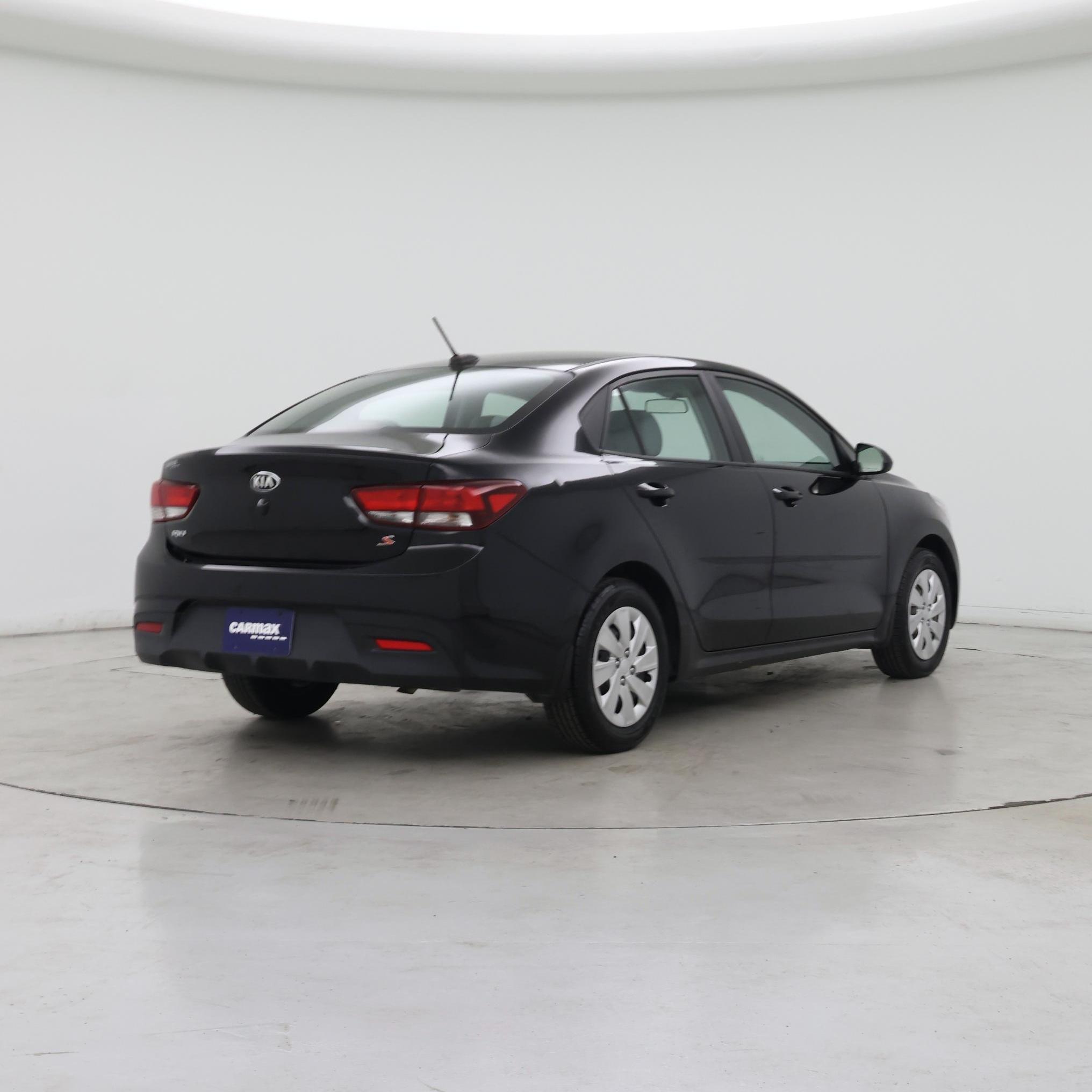 Thumbnail: 2020 Kia Rio - 8