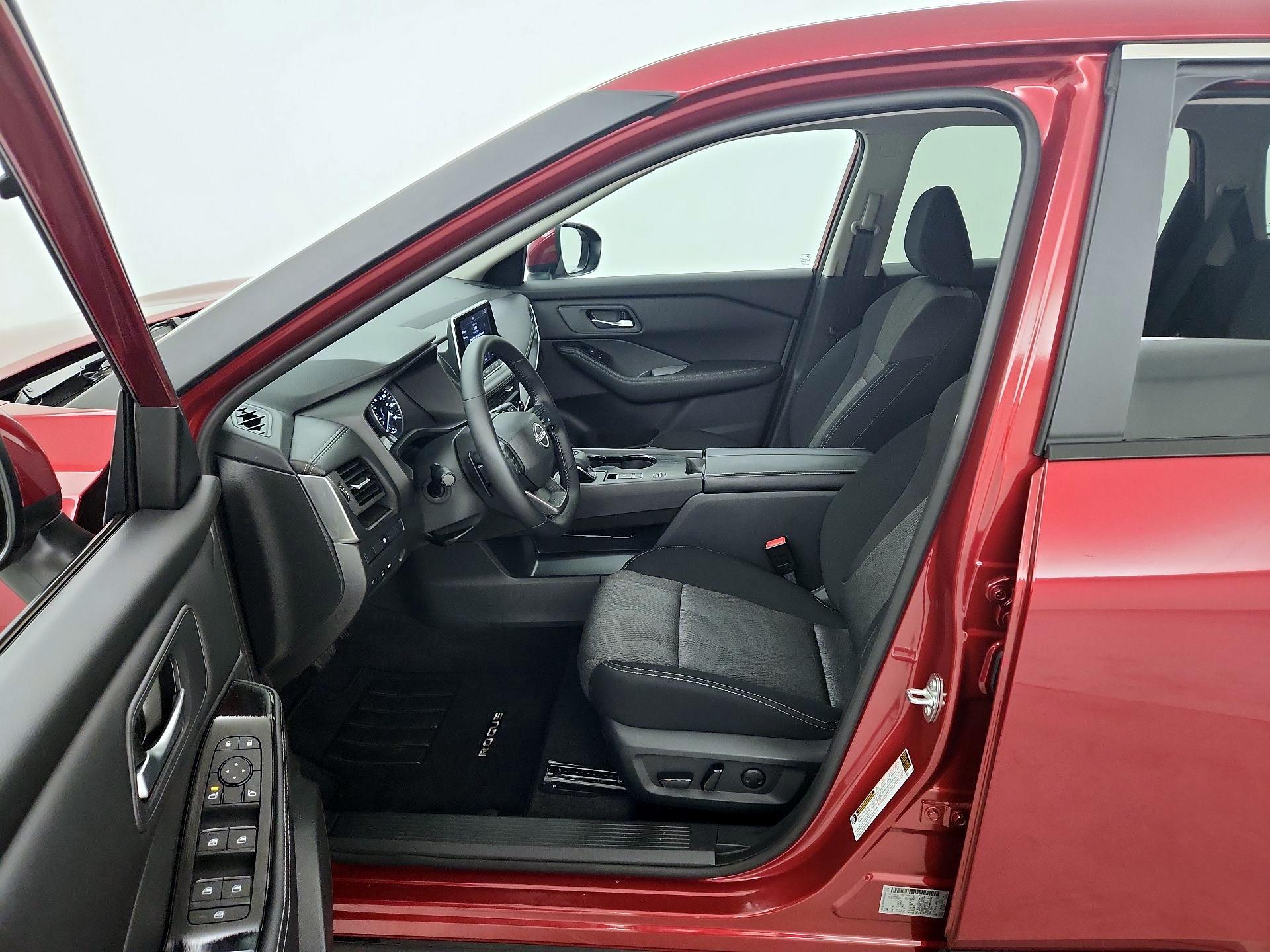 Thumbnail: 2025 Nissan Rogue - 11