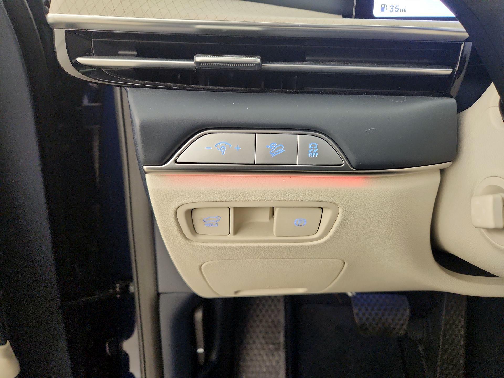 Thumbnail: 2025 Genesis GV80 - 13