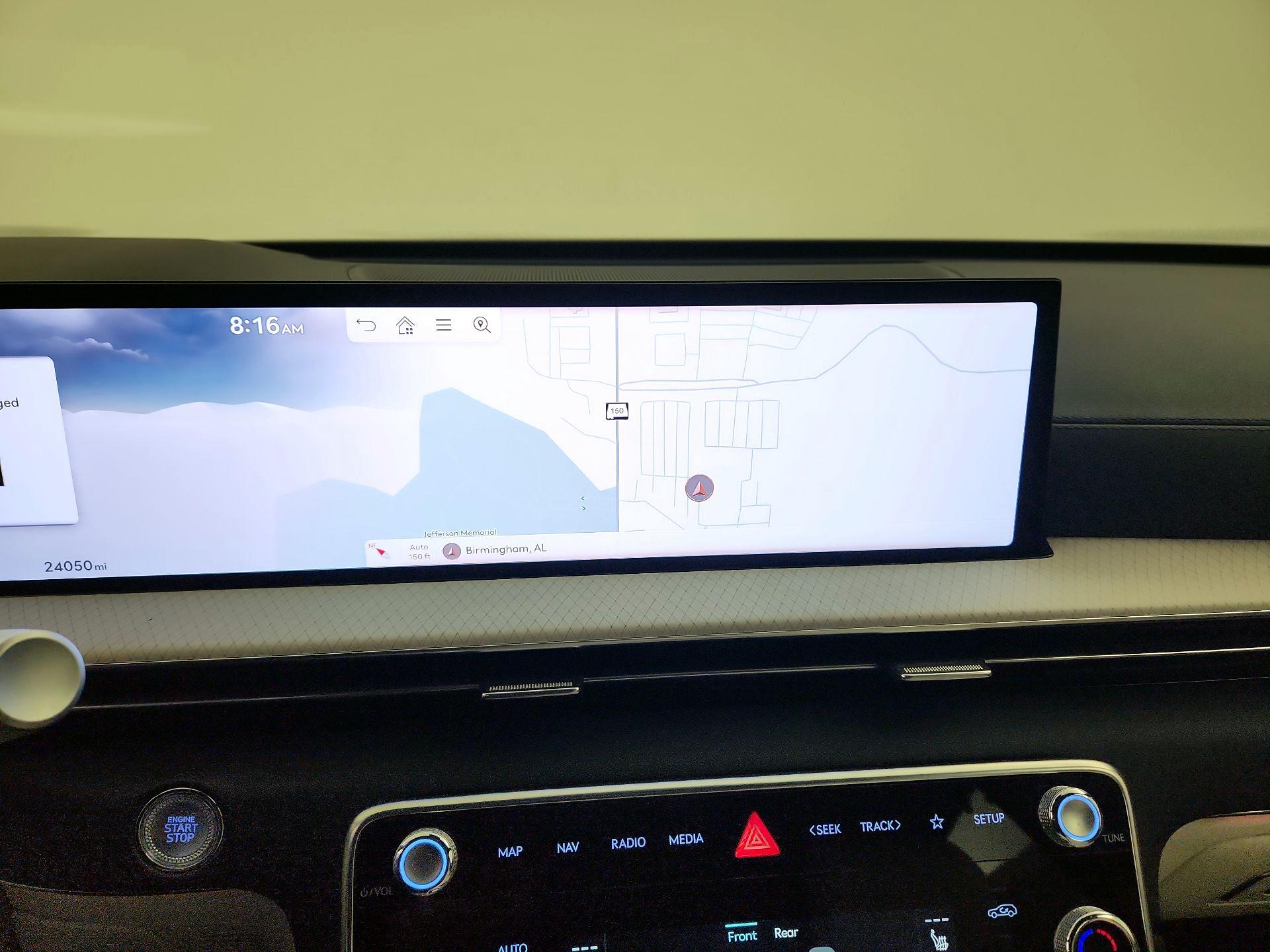 Thumbnail: 2025 Genesis GV80 - 14