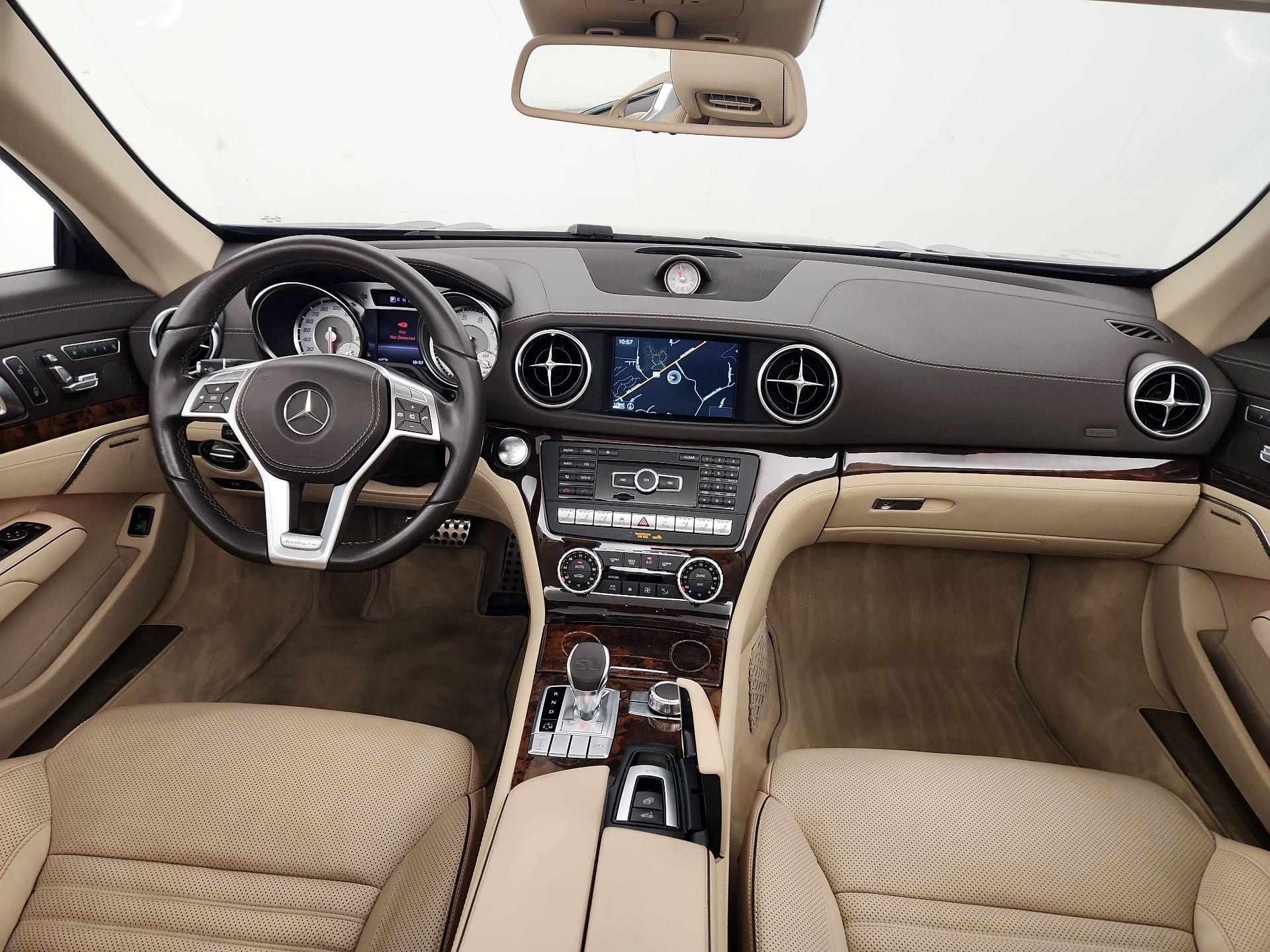 Thumbnail: 2016 Mercedes-Benz SL-Class - 9