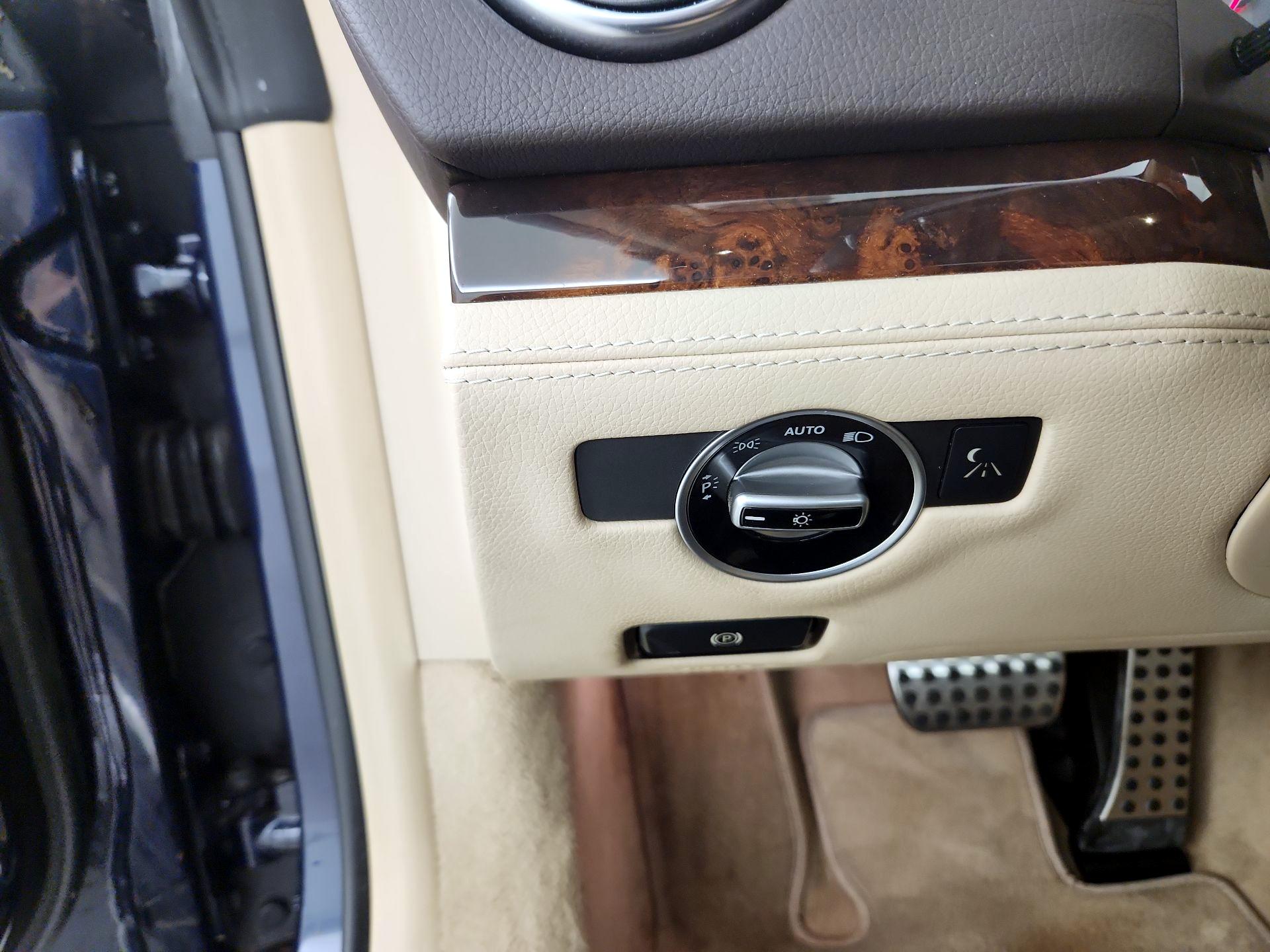 Thumbnail: 2016 Mercedes-Benz SL-Class - 13