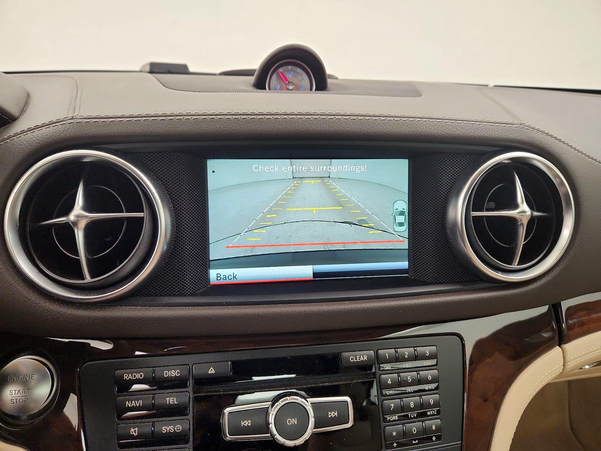 Thumbnail: 2016 Mercedes-Benz SL-Class - 15