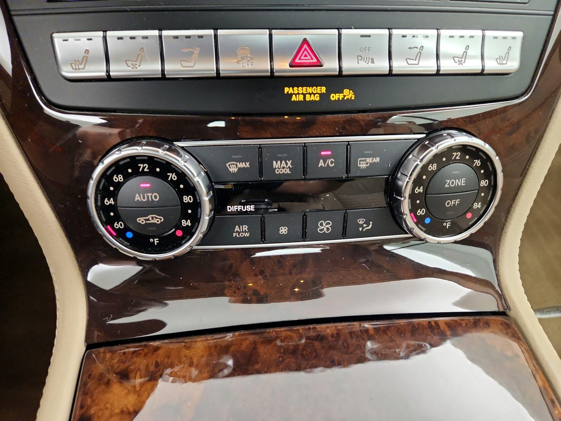 Thumbnail: 2016 Mercedes-Benz SL-Class - 17