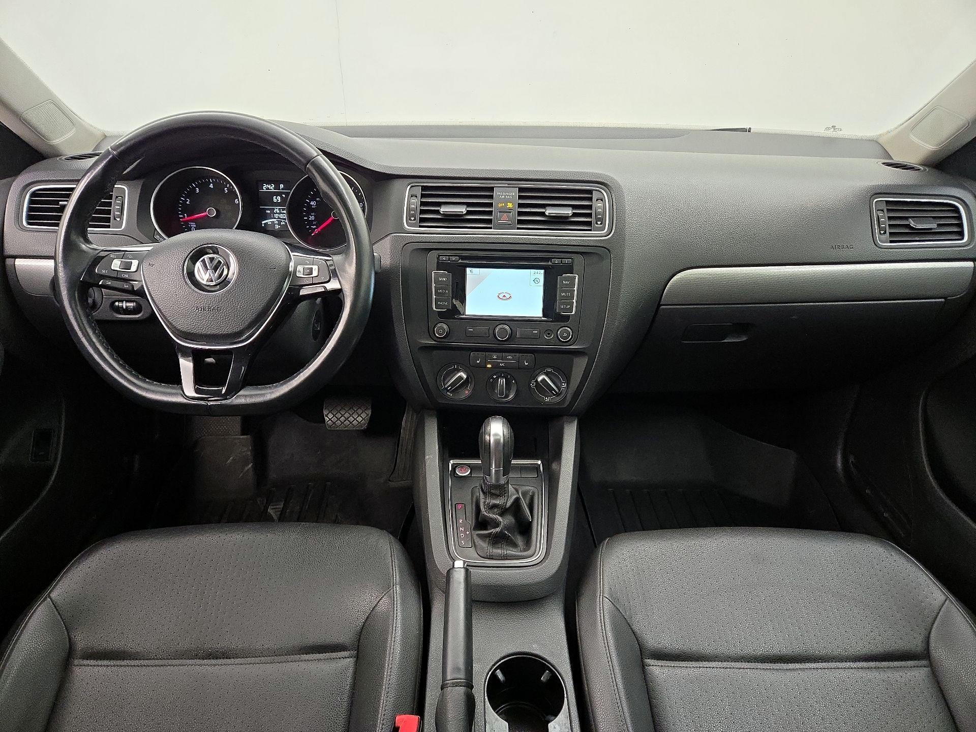 Thumbnail: 2015 Volkswagen Jetta - 9