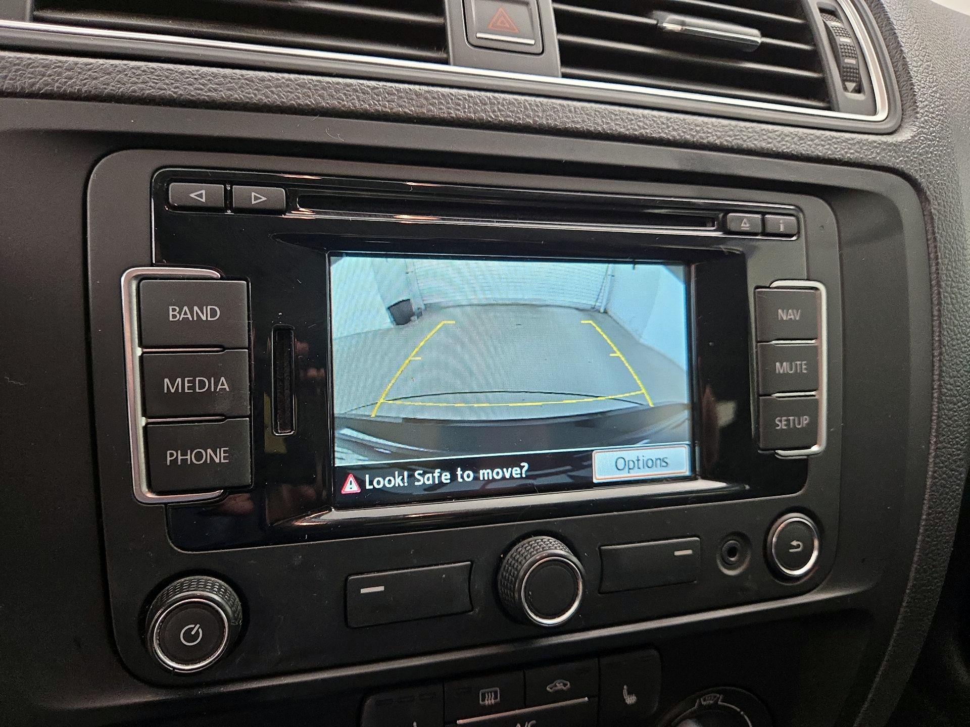 Thumbnail: 2015 Volkswagen Jetta - 15