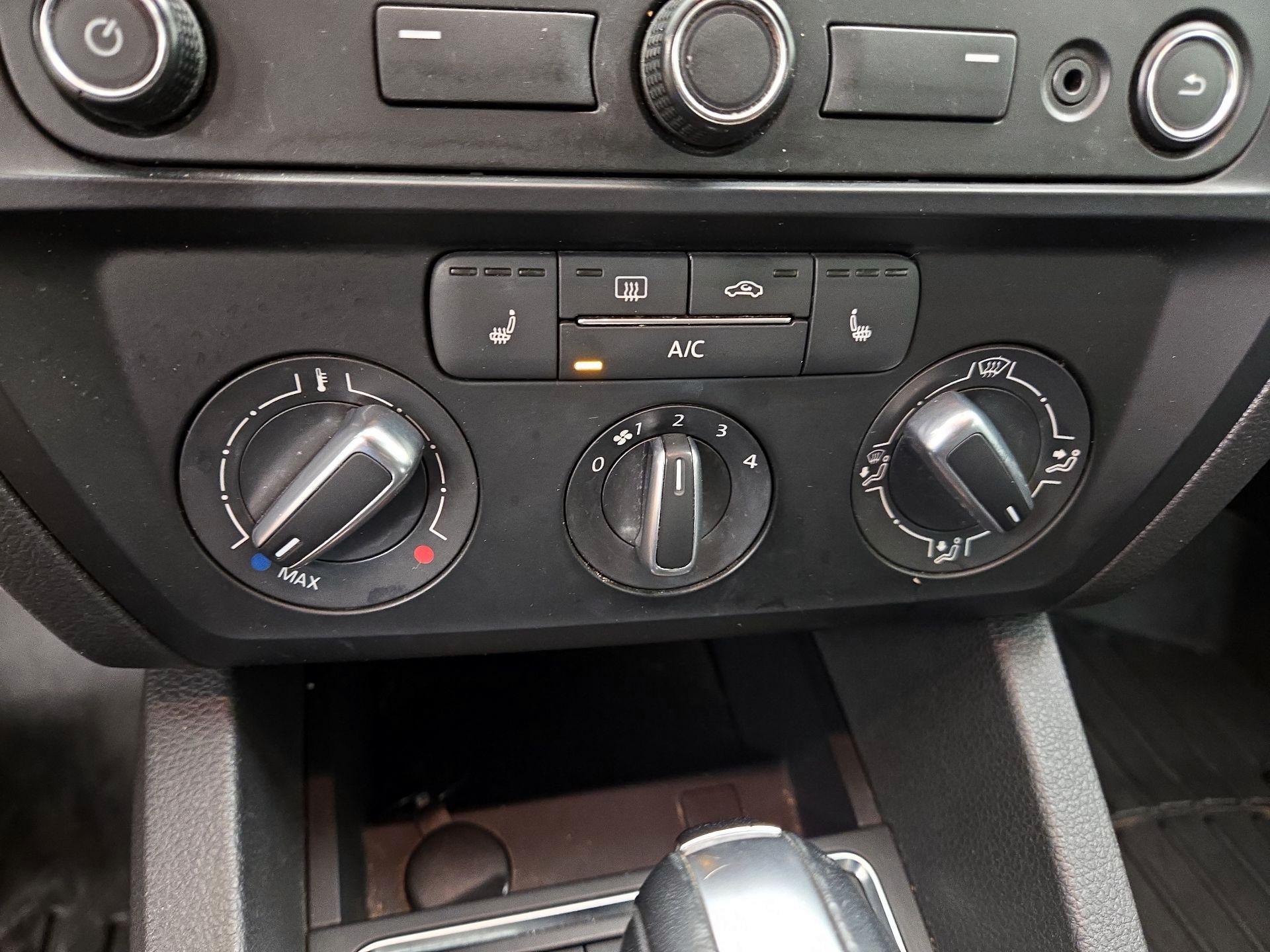 Thumbnail: 2015 Volkswagen Jetta - 17