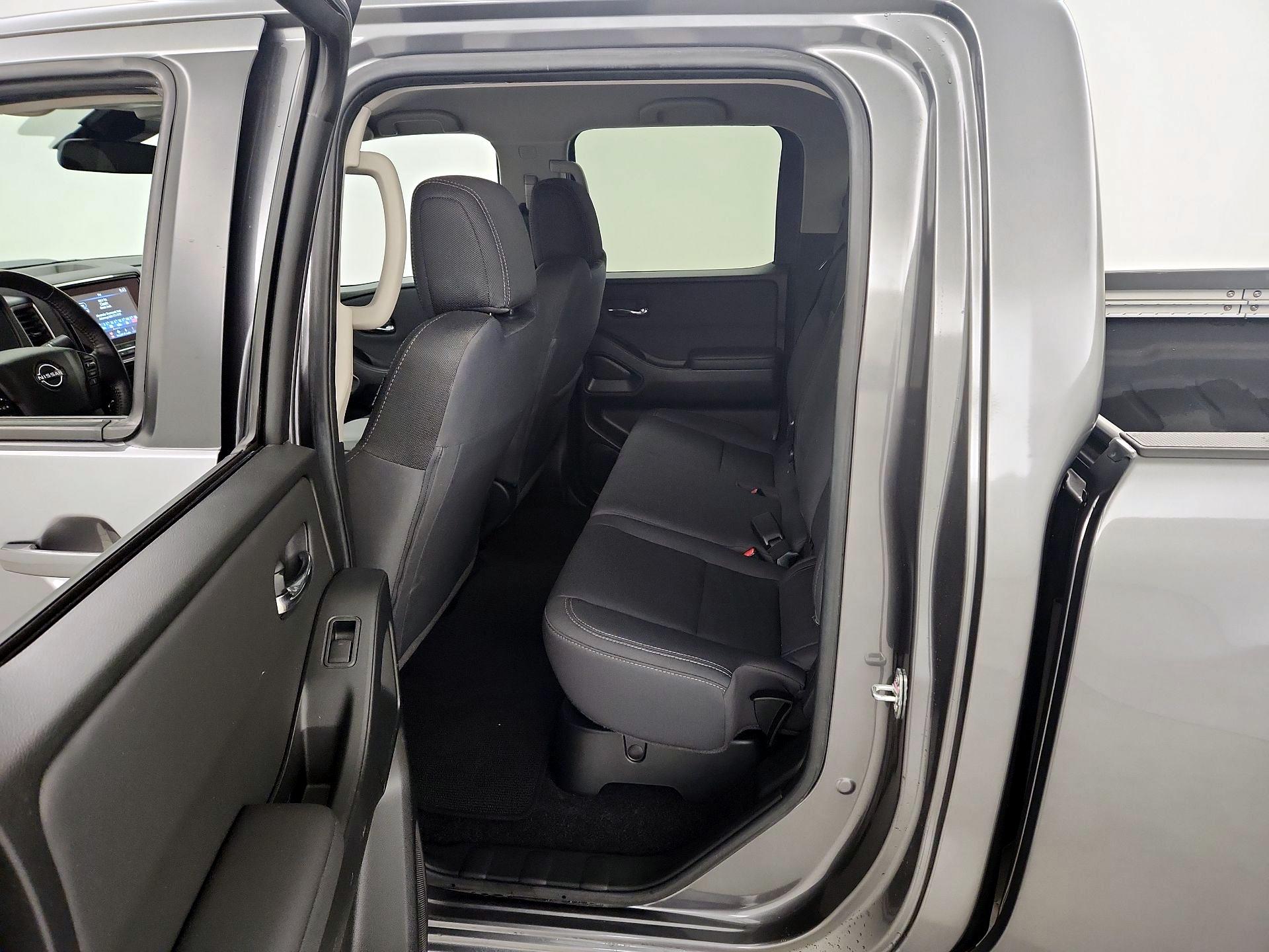 Thumbnail: 2024 Nissan Frontier - 19