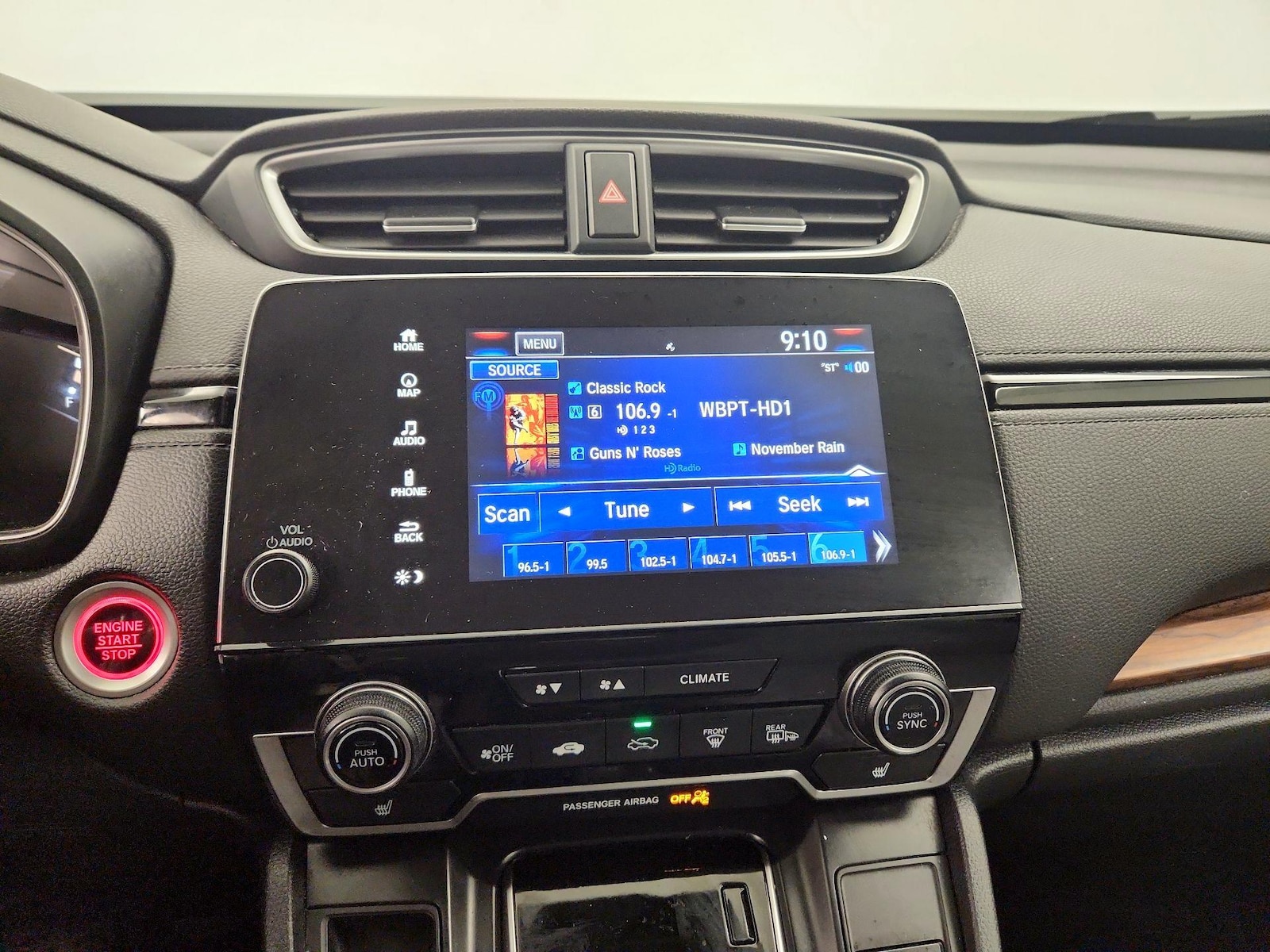 2020 Honda CR-V Touring - Photo 17
