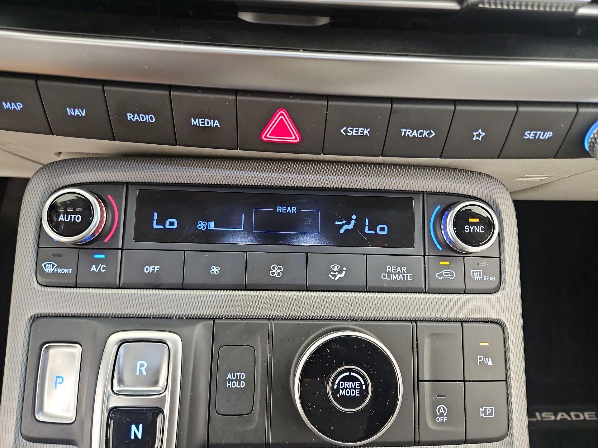 Thumbnail: 2023 Hyundai Palisade - 17