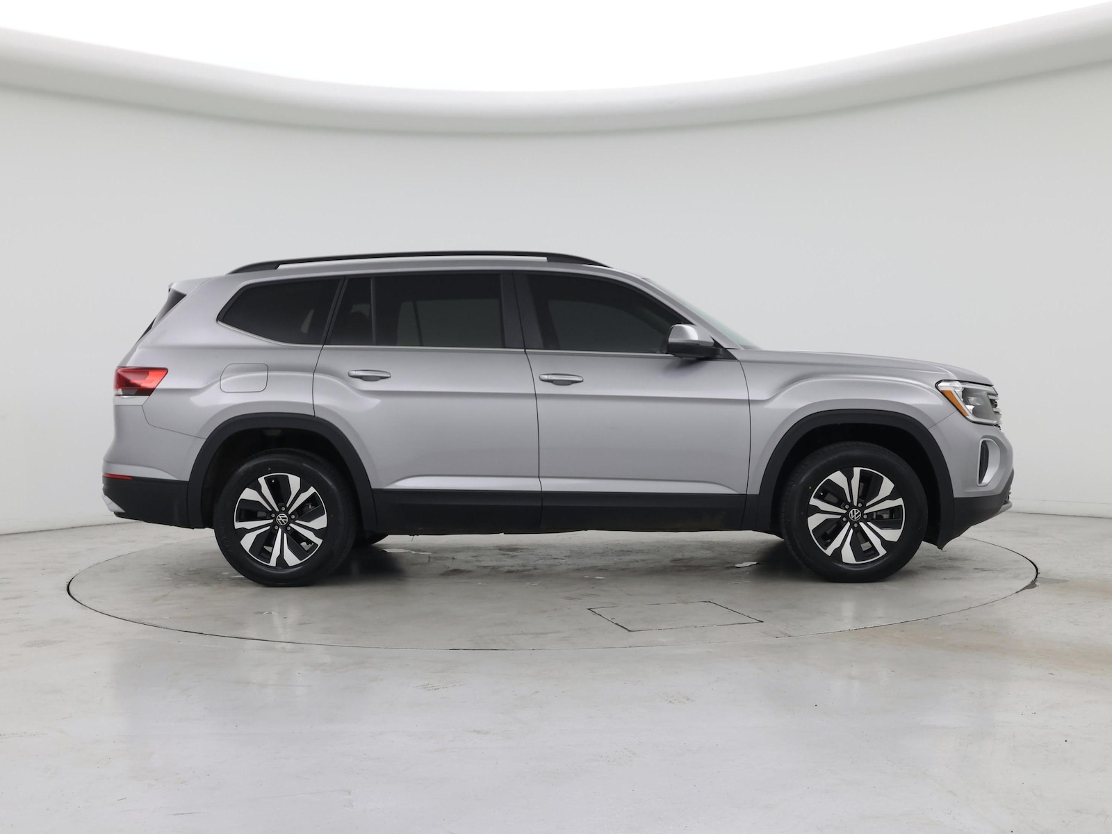 2024 Volkswagen Atlas SE - Photo 8