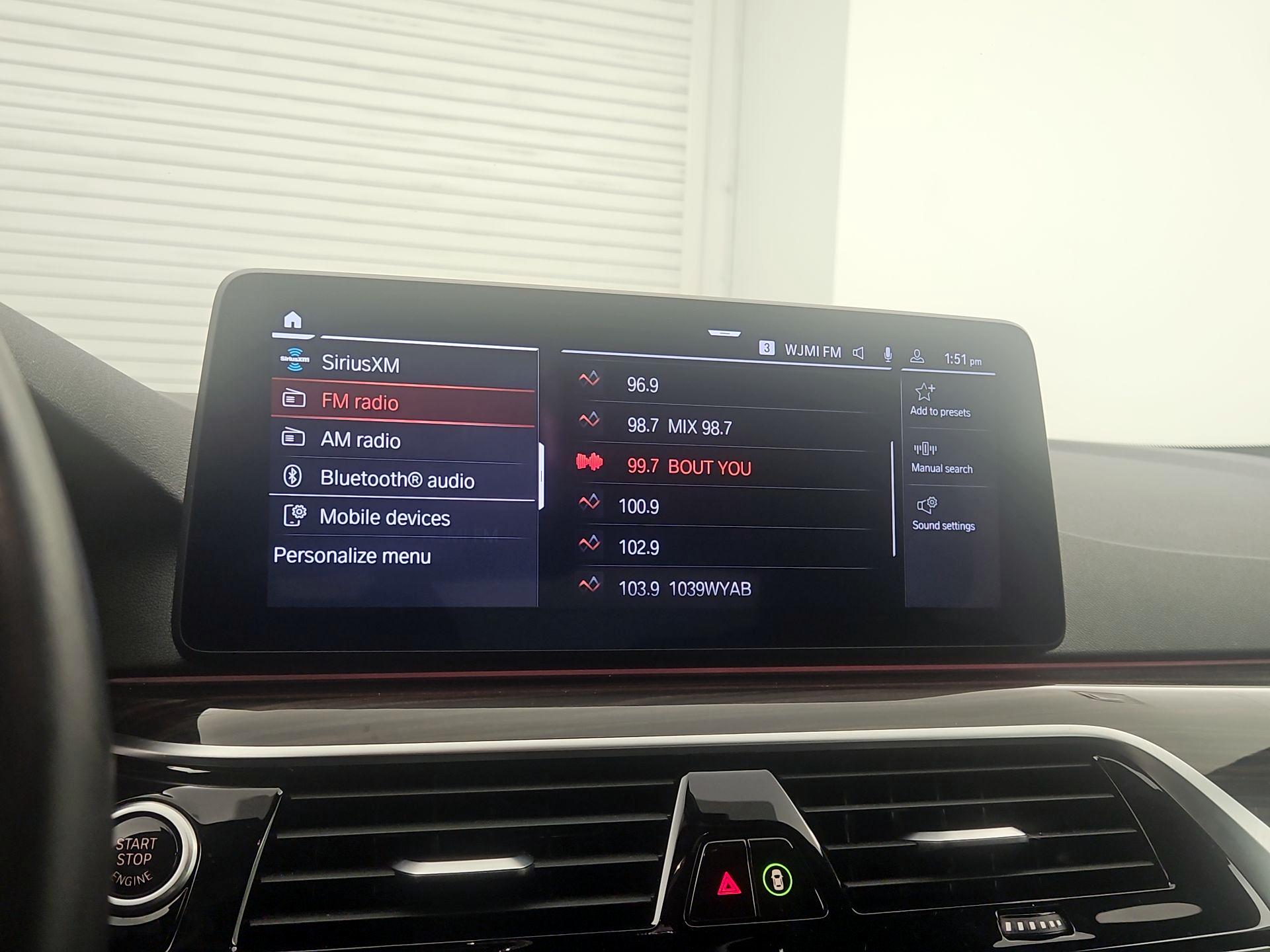 Thumbnail: 2023 BMW 5 Series - 16