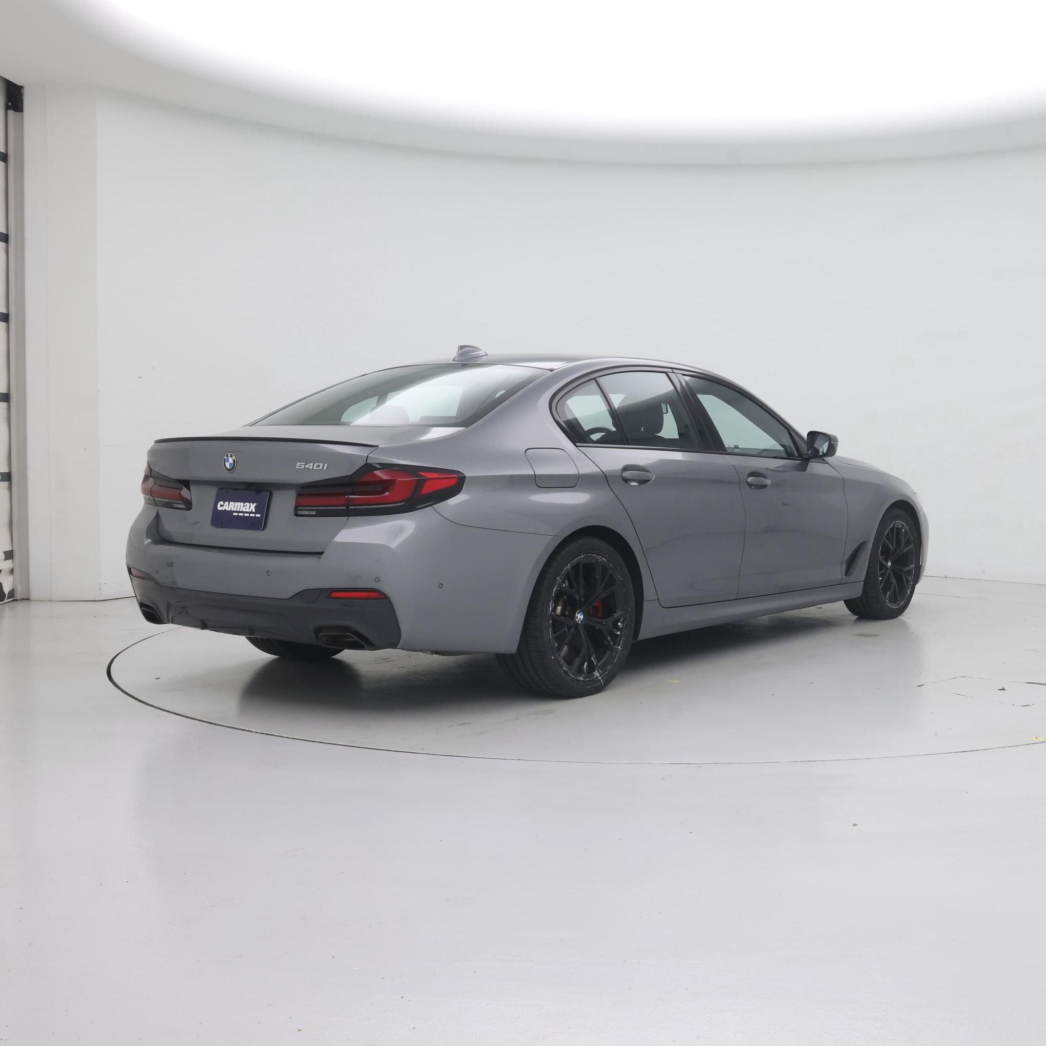 Thumbnail: 2023 BMW 5 Series - 8