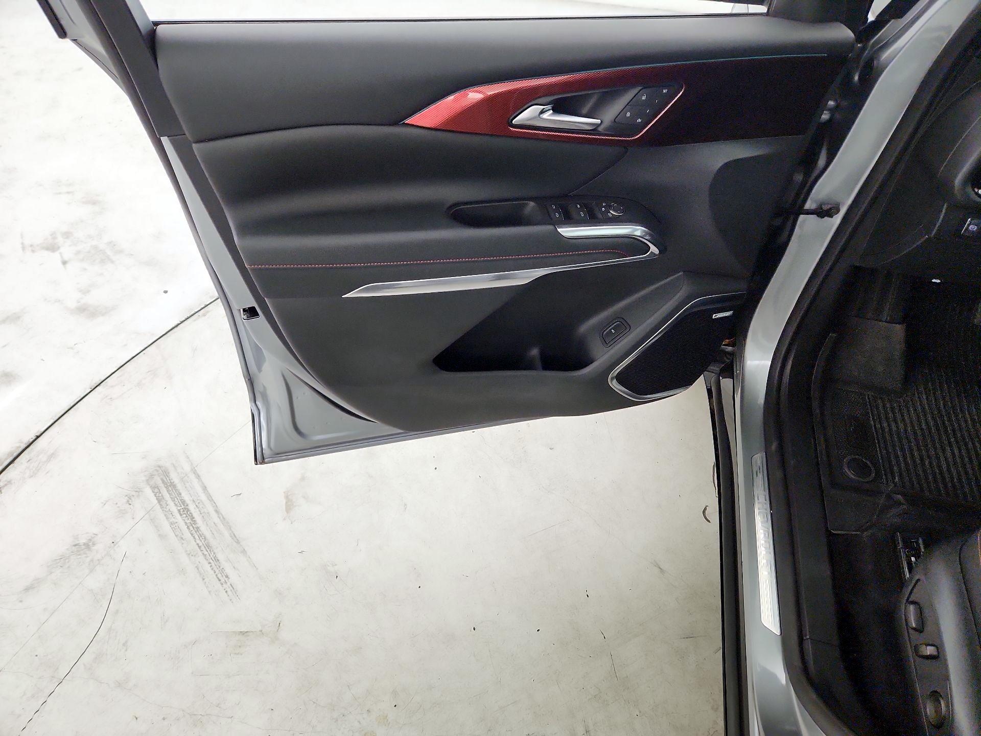 Thumbnail: 2024 Chevrolet Traverse - 12