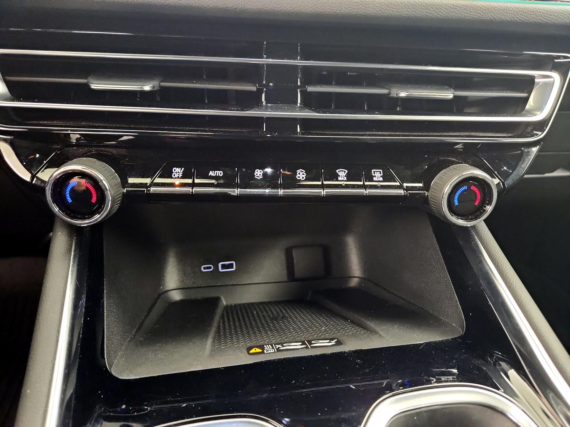 Thumbnail: 2024 Chevrolet Traverse - 16