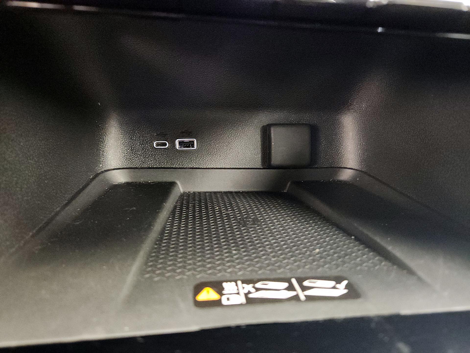 Thumbnail: 2024 Chevrolet Traverse - 18