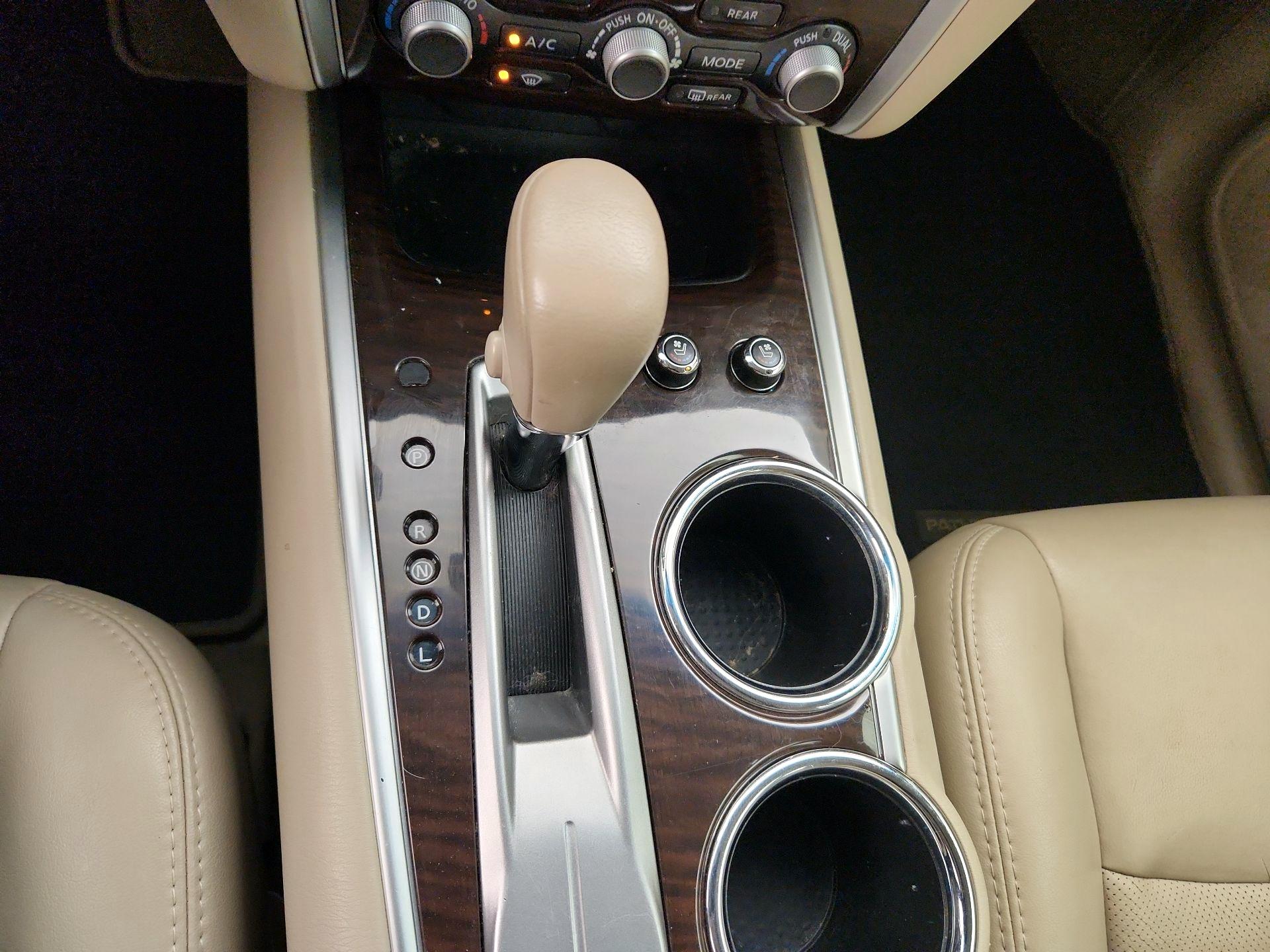 Thumbnail: 2015 Nissan Pathfinder - 18