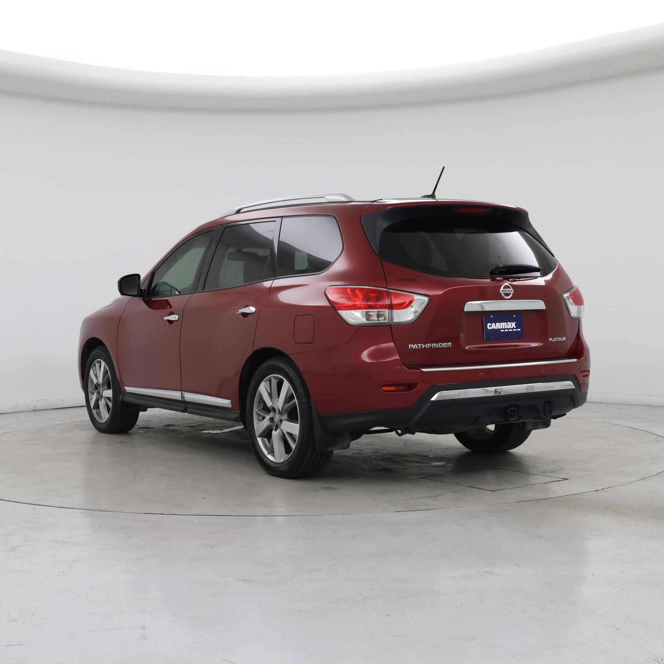 Thumbnail: 2015 Nissan Pathfinder - 2