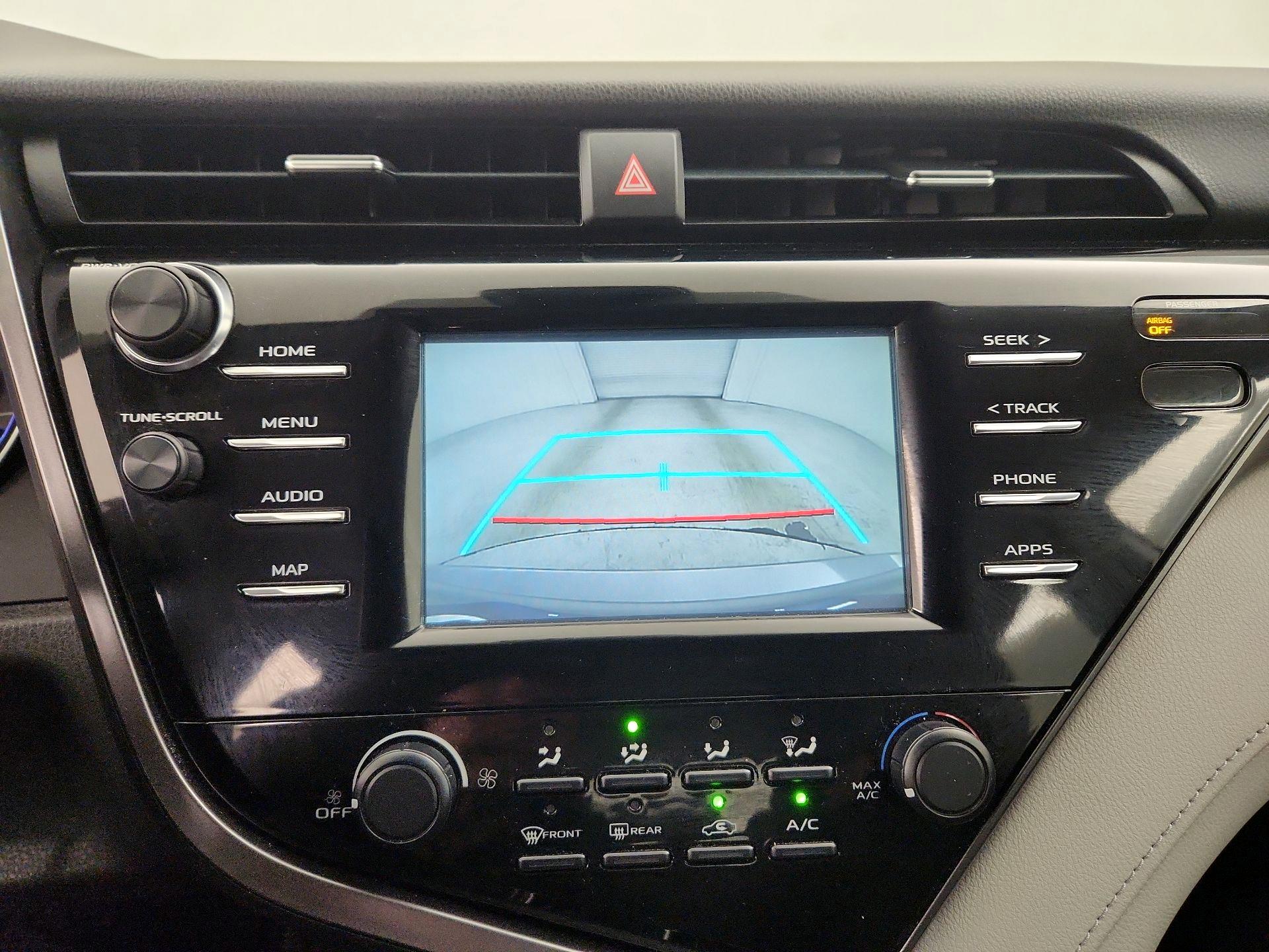 Thumbnail: 2019 Toyota Camry - 14