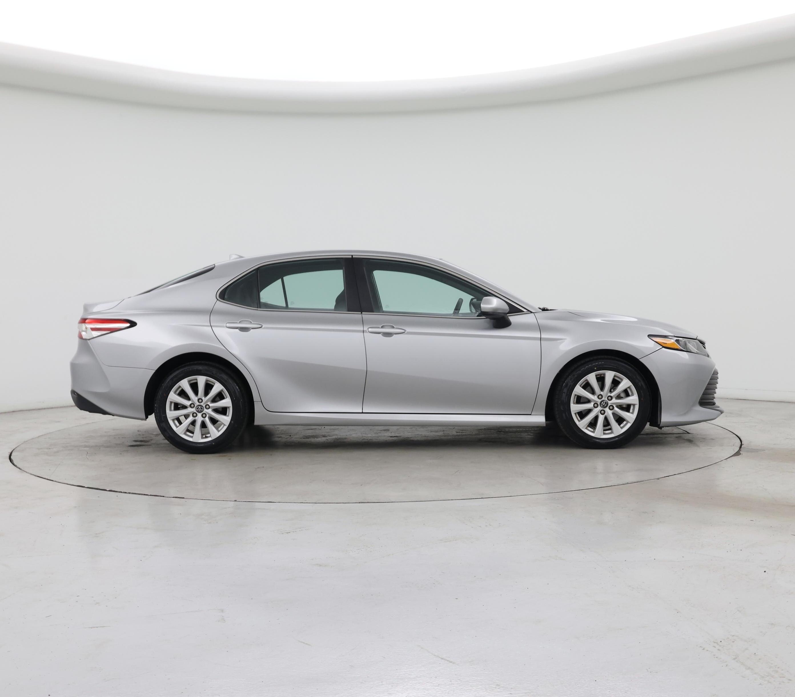 Thumbnail: 2019 Toyota Camry - 7