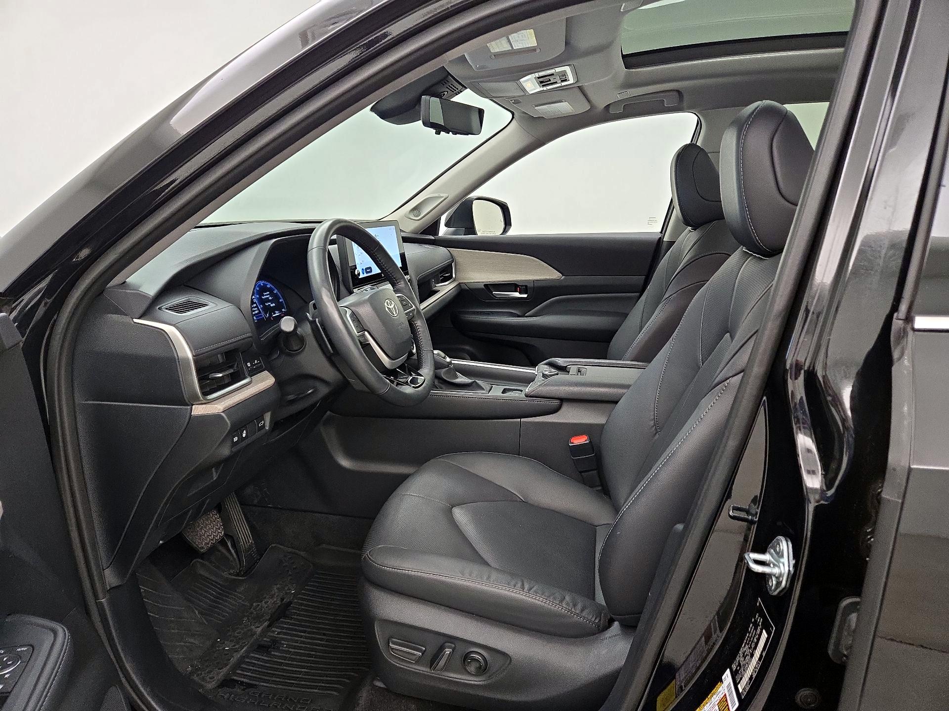 Thumbnail: 2024 Toyota Grand Highlander - 11