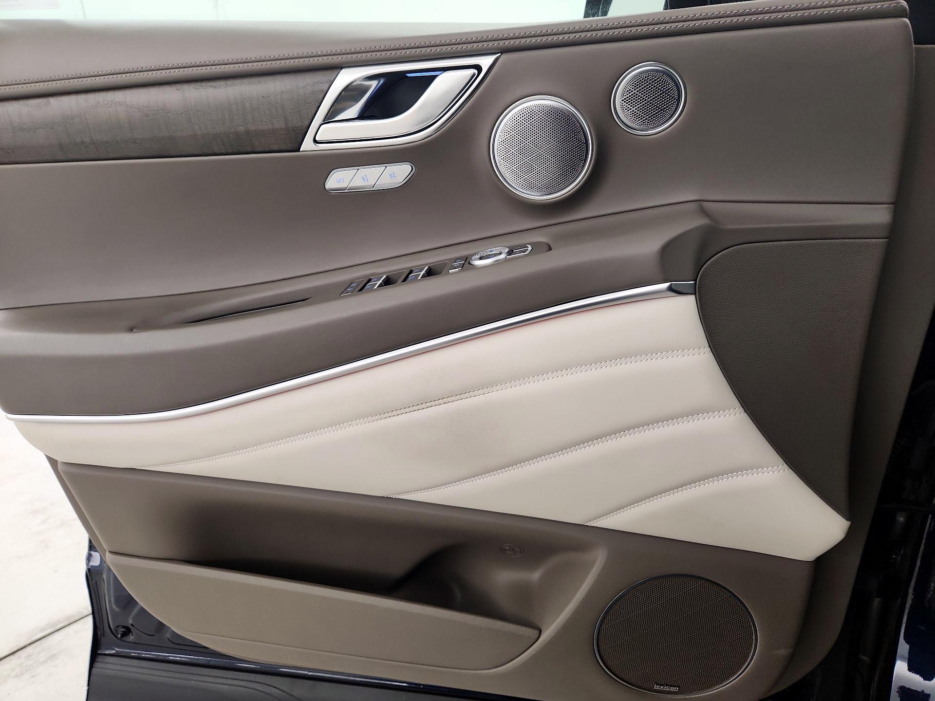 Thumbnail: 2024 Genesis GV80 - 12