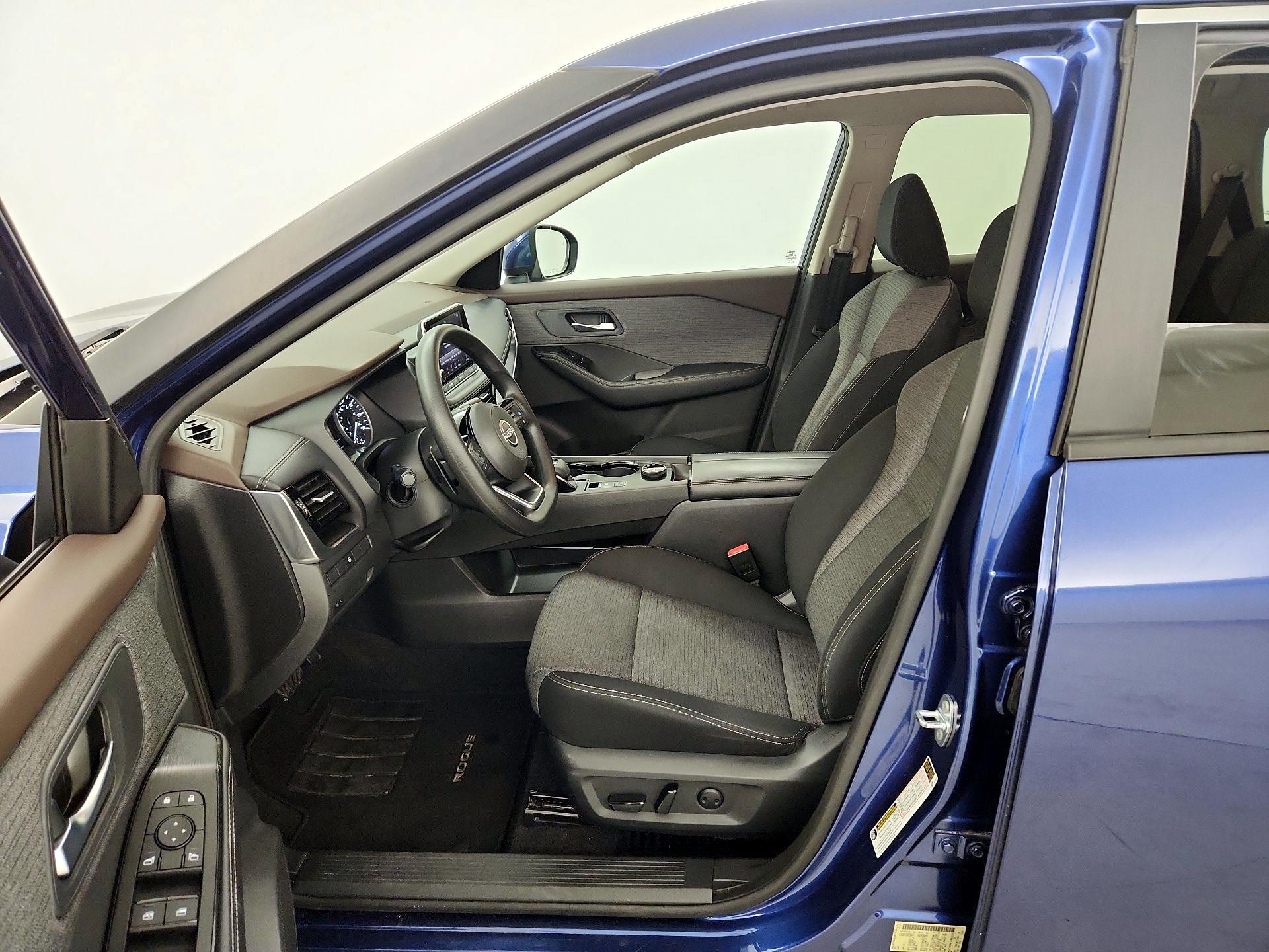 Thumbnail: 2022 Nissan Rogue - 11