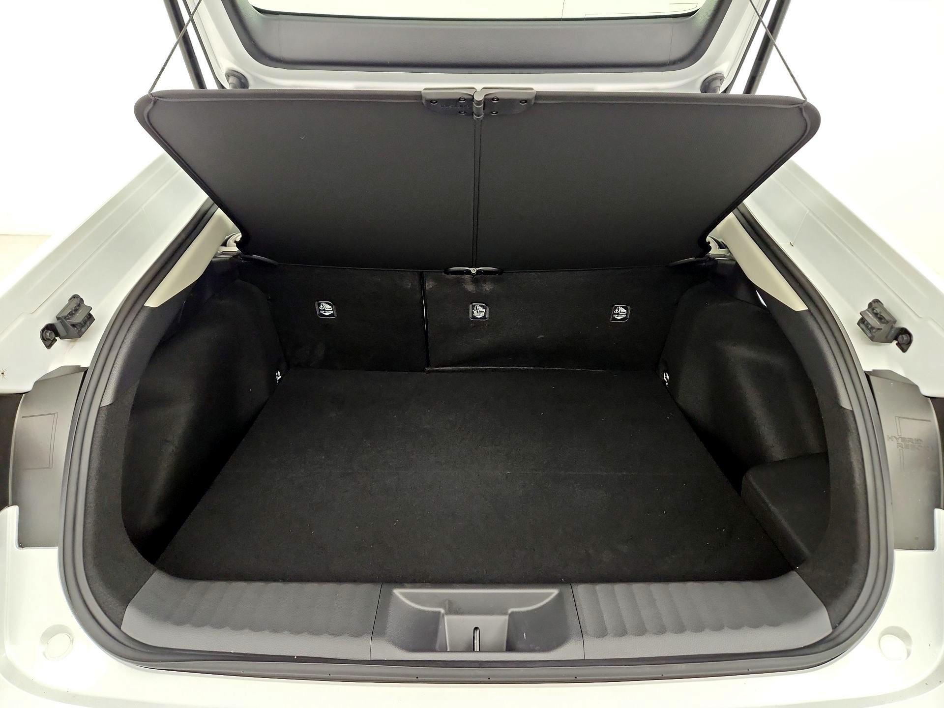 Thumbnail: 2023 Toyota Prius - 20