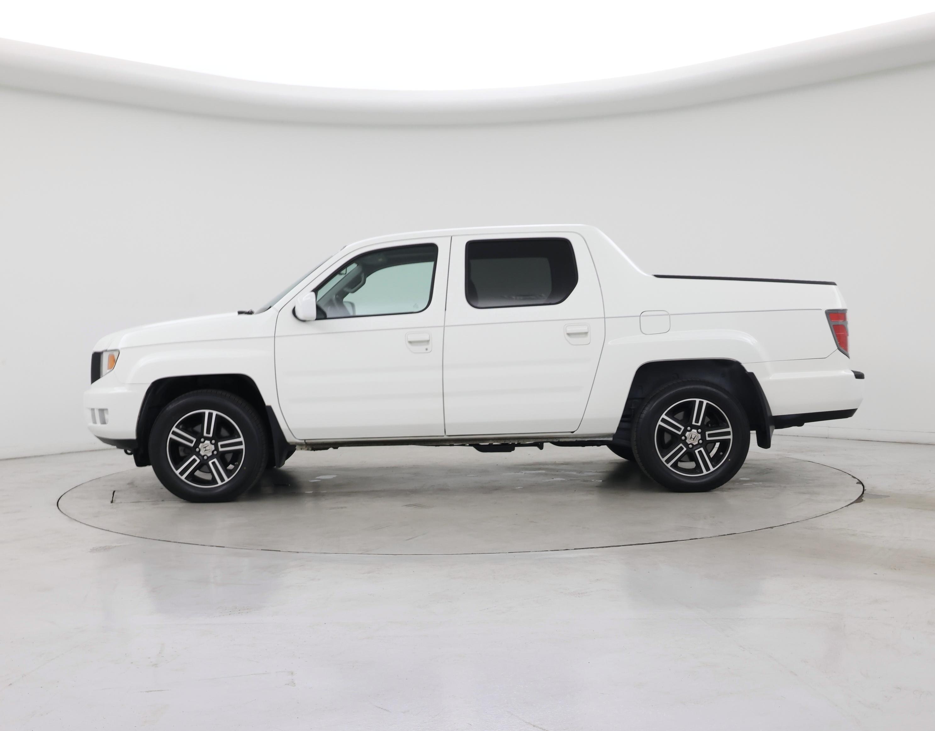 Thumbnail: 2014 Honda Ridgeline - 3