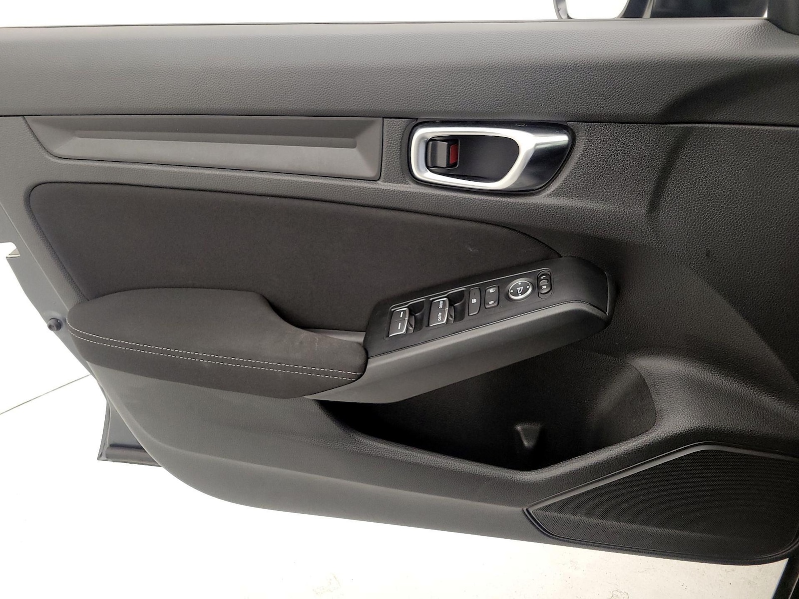 2025 Honda Civic Hatchback Sport - Photo 13